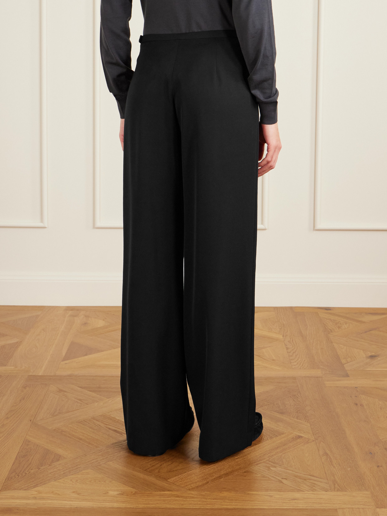 The Row Roger Wool-crepe Wide-leg Pants In Black
