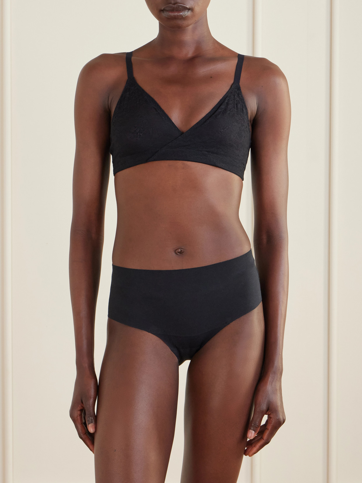Spanx Undie-tectable Set Of Three Stretch-jersey Briefs In Multi
