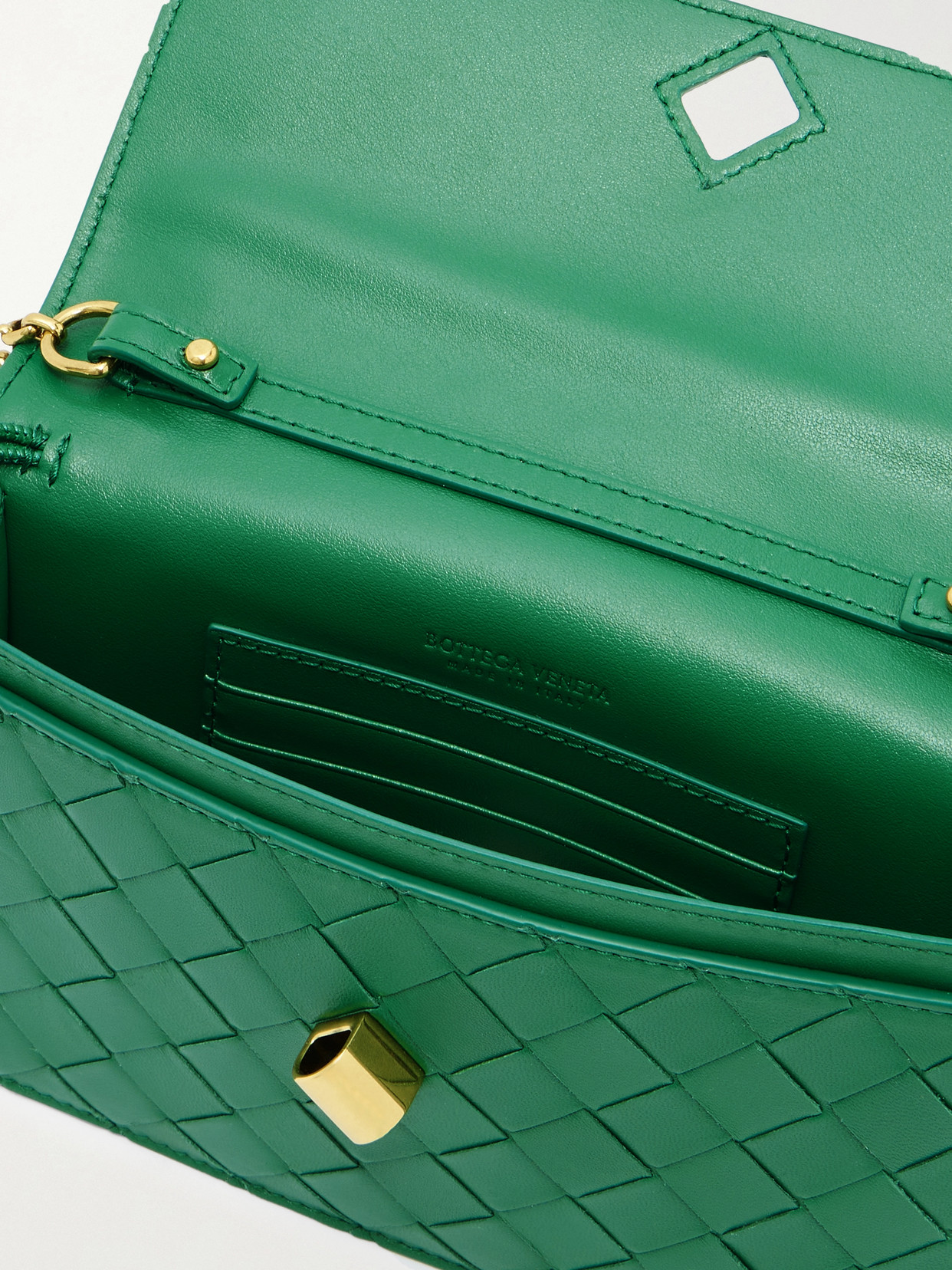 Bottega Veneta Intrecciato Leather Pouch In Green