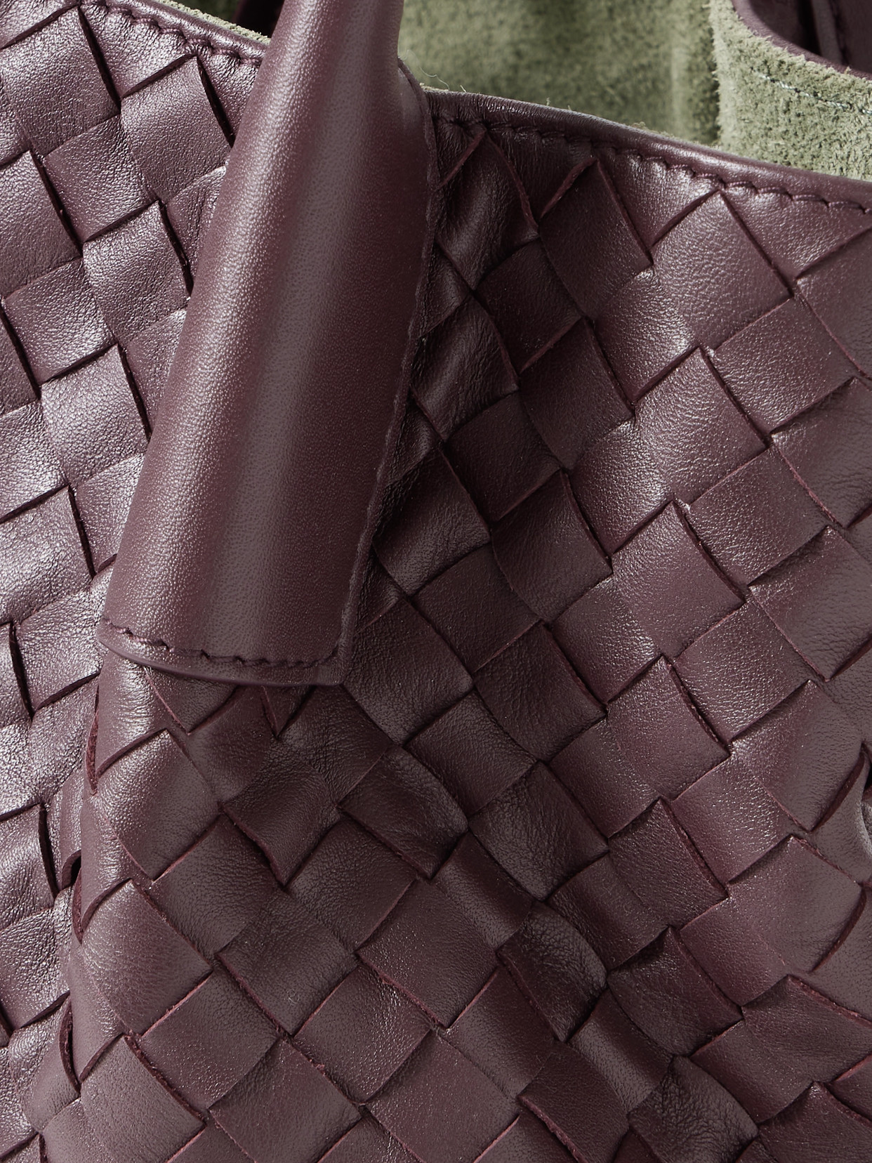 Bottega Veneta Pinacoteca Small Intrecciato Leather Tote In Burgundy