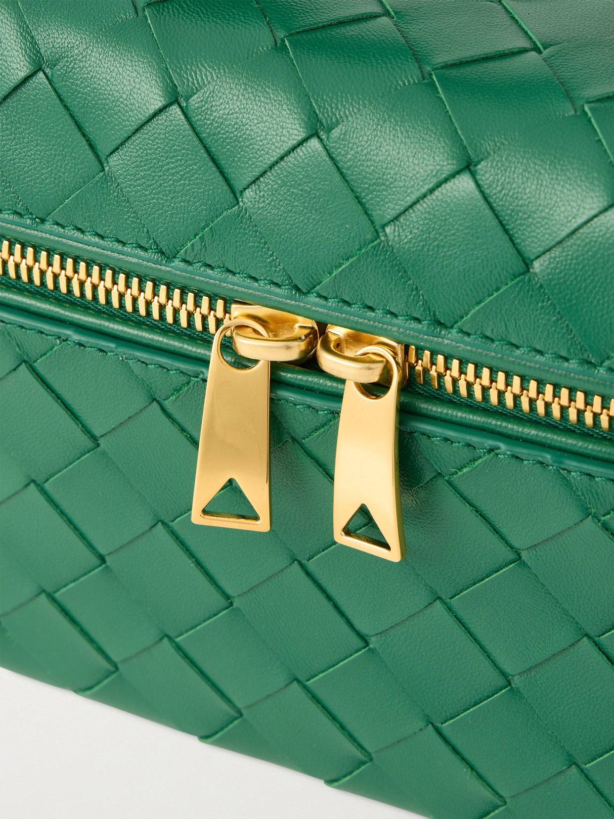 Bottega Veneta Bang Bang Vanity Intrecciato Leather Tote In Green