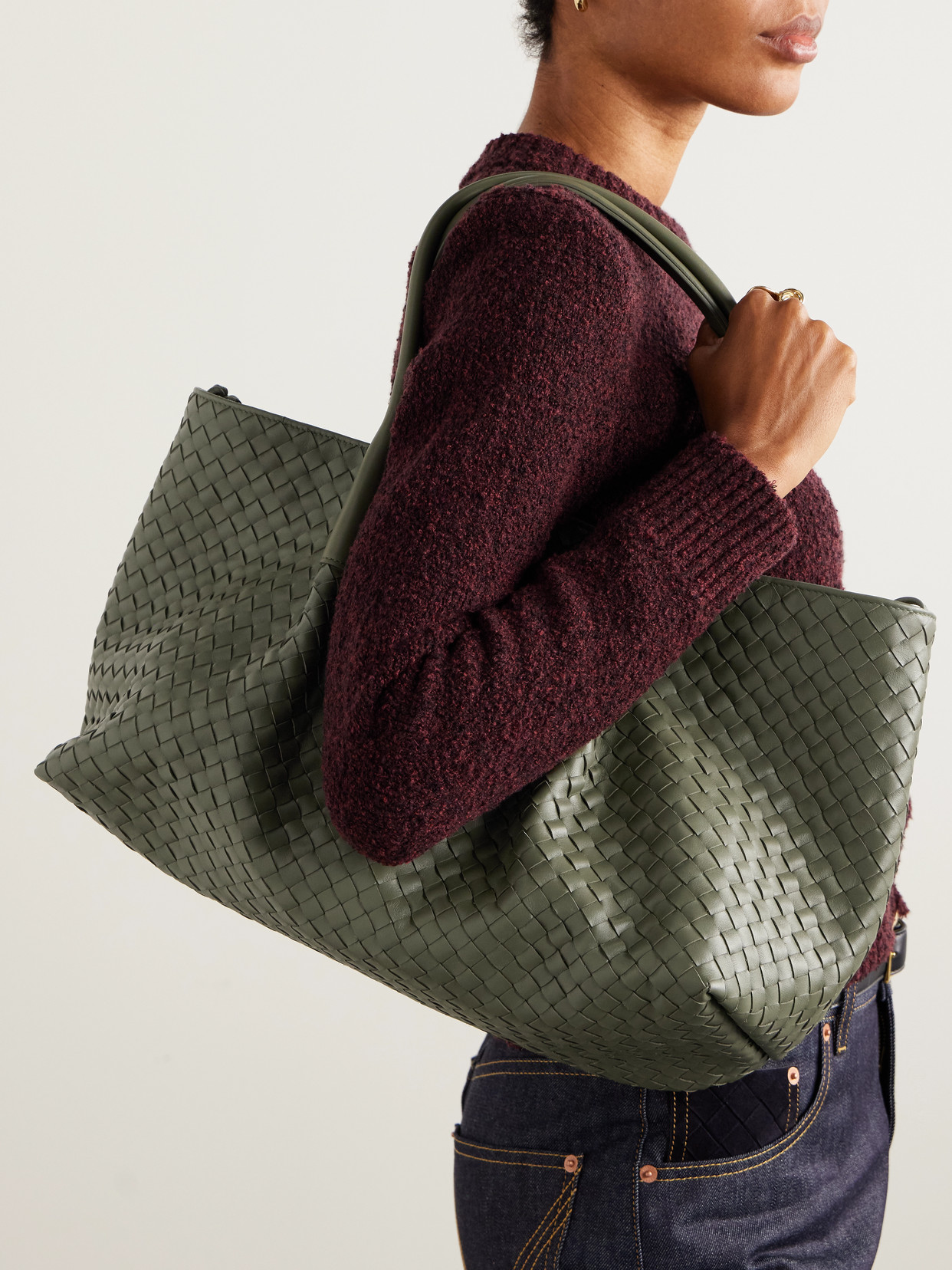 Bottega Veneta Pinacoteca Intrecciato Leather Tote In Green