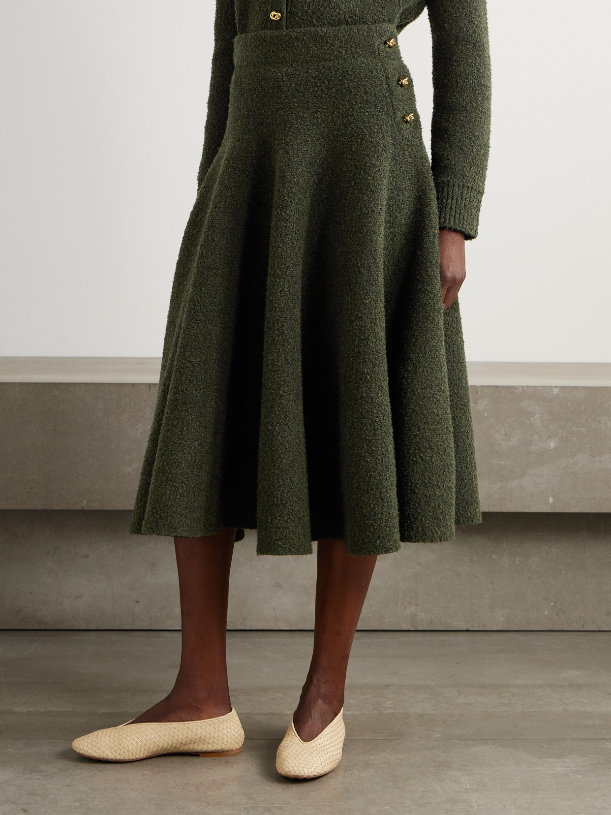 Bottega Veneta Wool-blend Bouclé Midi Skirt In Green