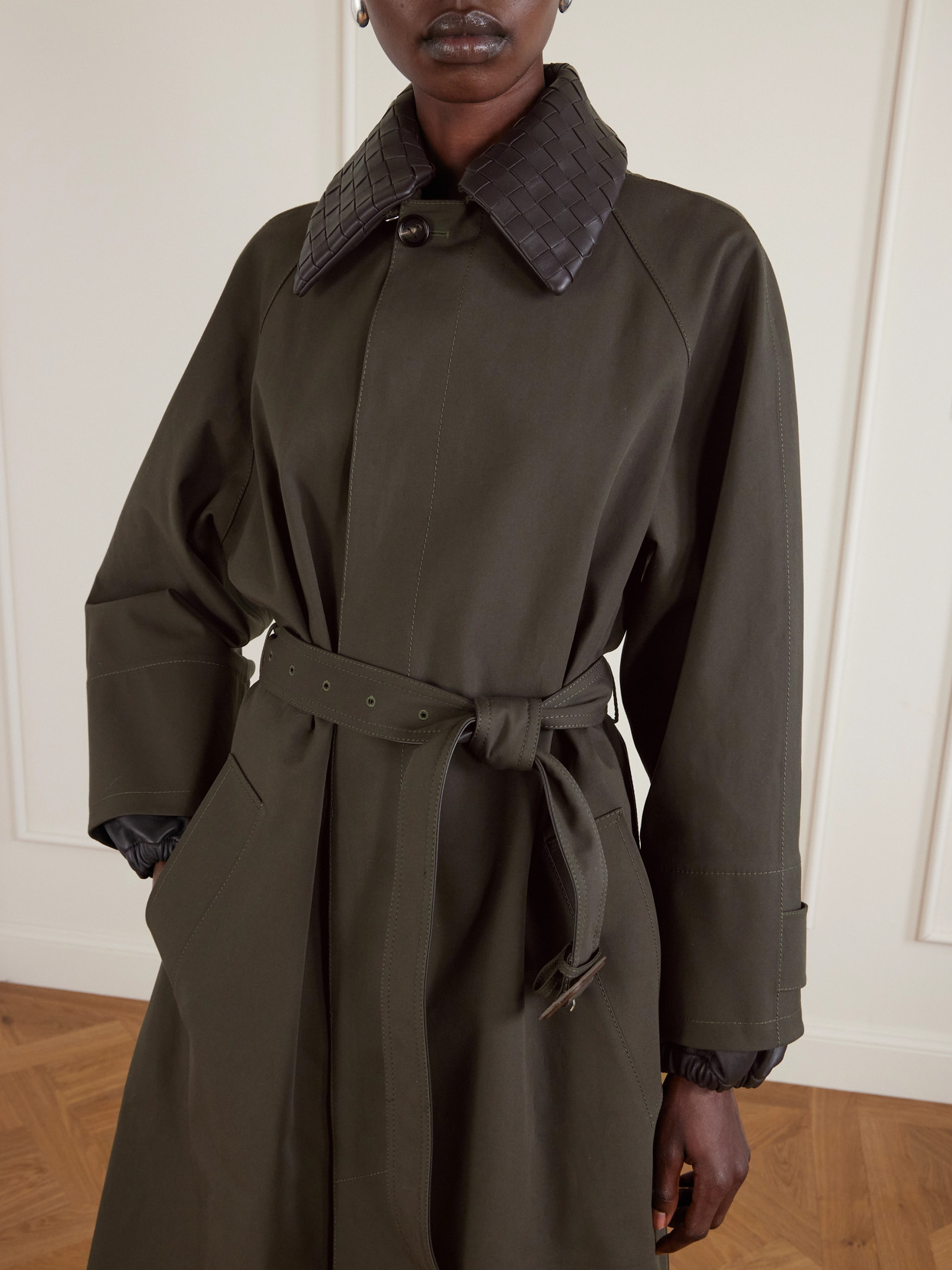 Bottega Veneta Intrecciato Leather-trimmed Cotton-blend Trench Coat In Green