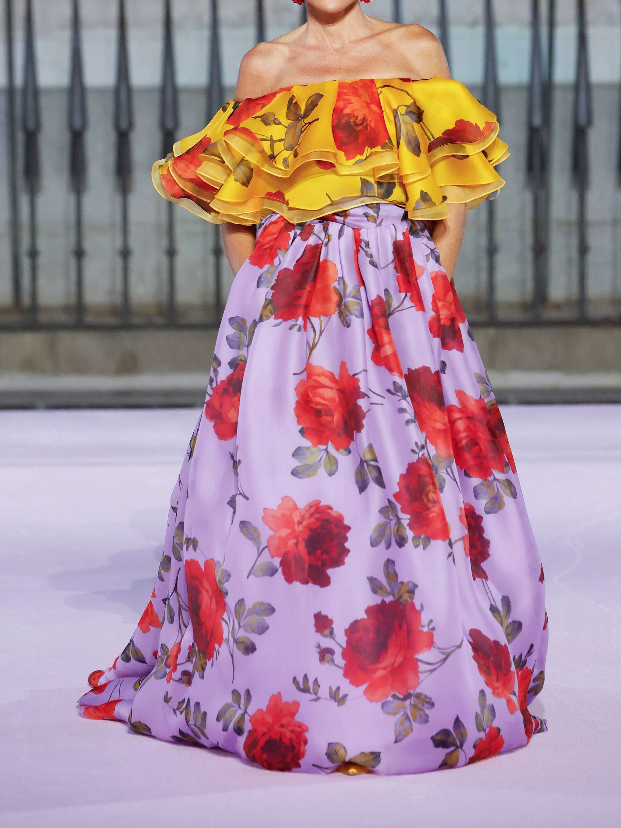 CAROLINA HERRERA Floral-print linen organza maxi skirt | NET-A-PORTER