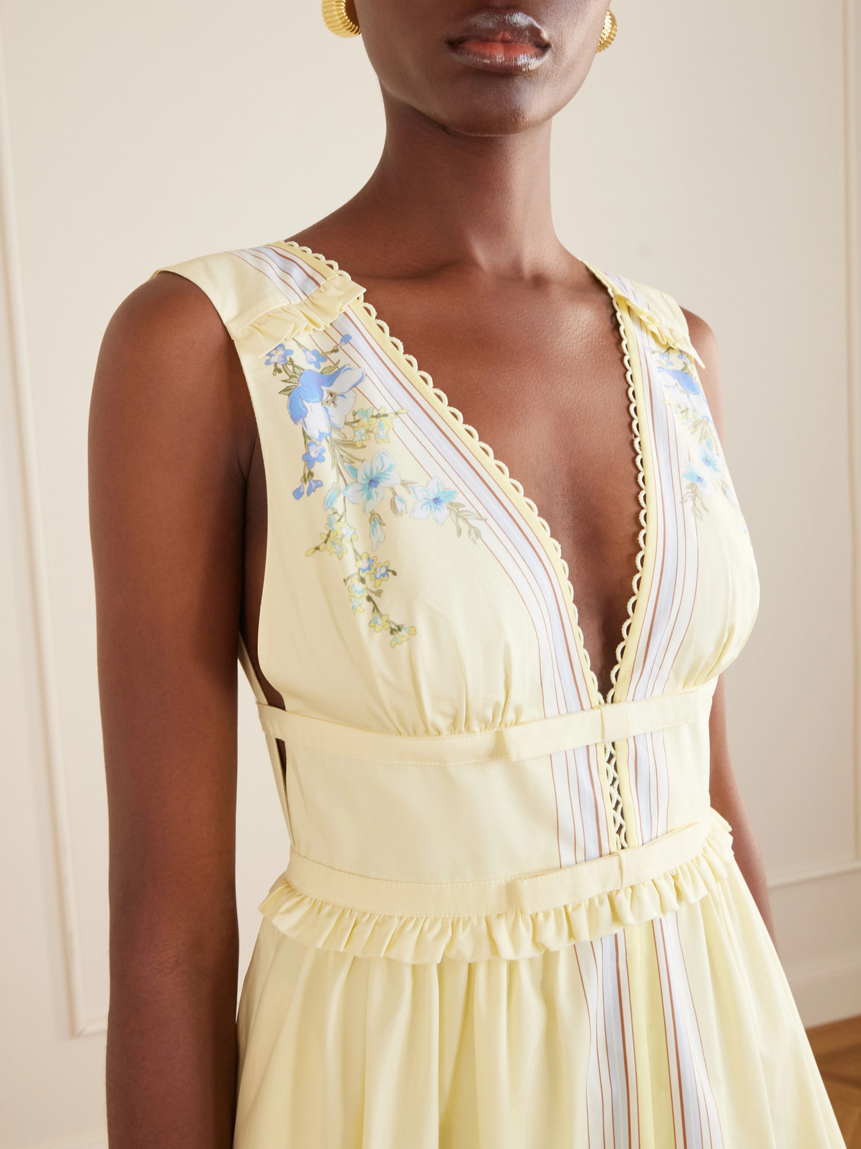 Self-portrait Floral Pleated Sleeveless Dress Knee Length In Yellow