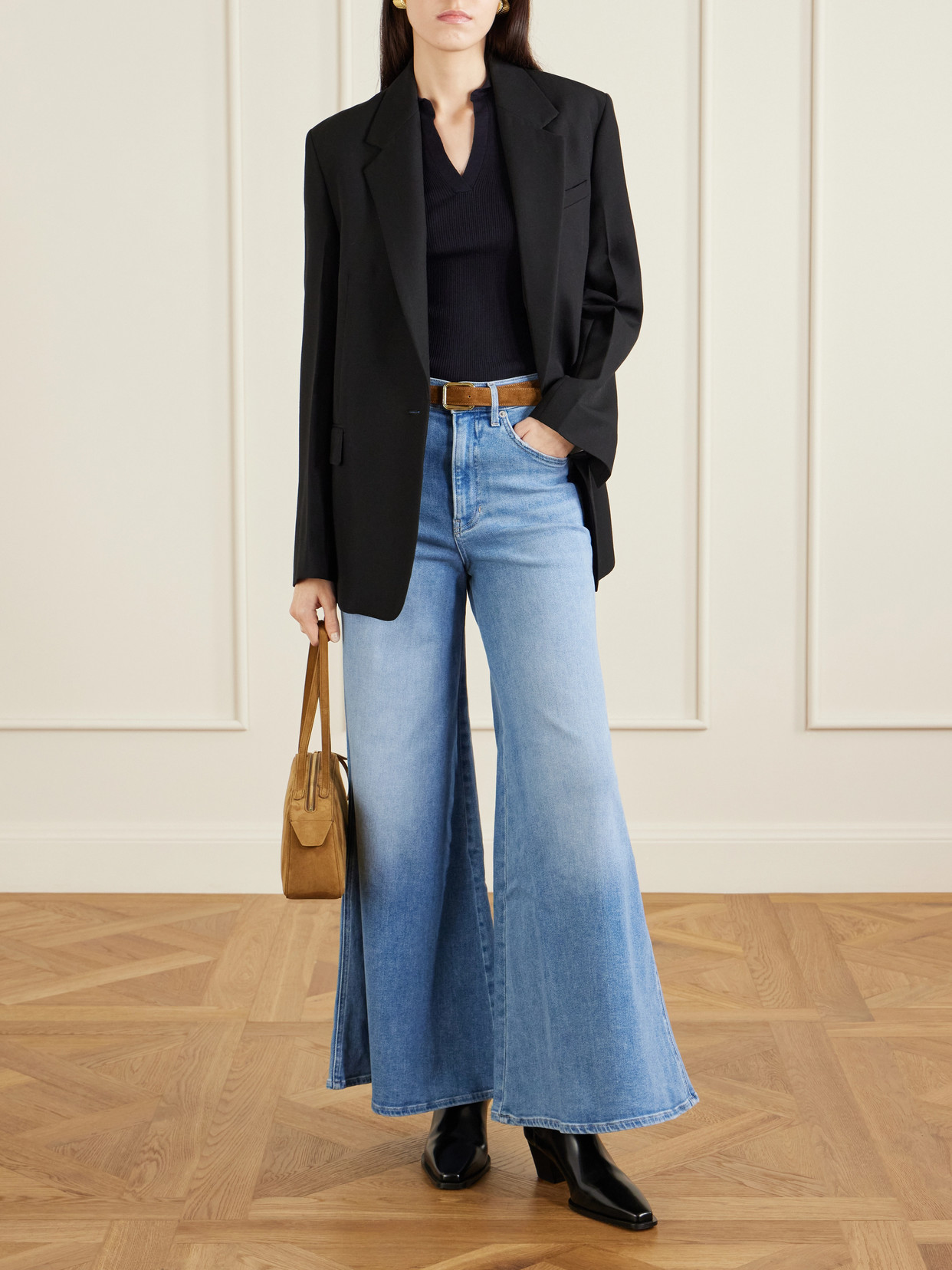Veronica Beard Jesse Flared Jeans In Blue