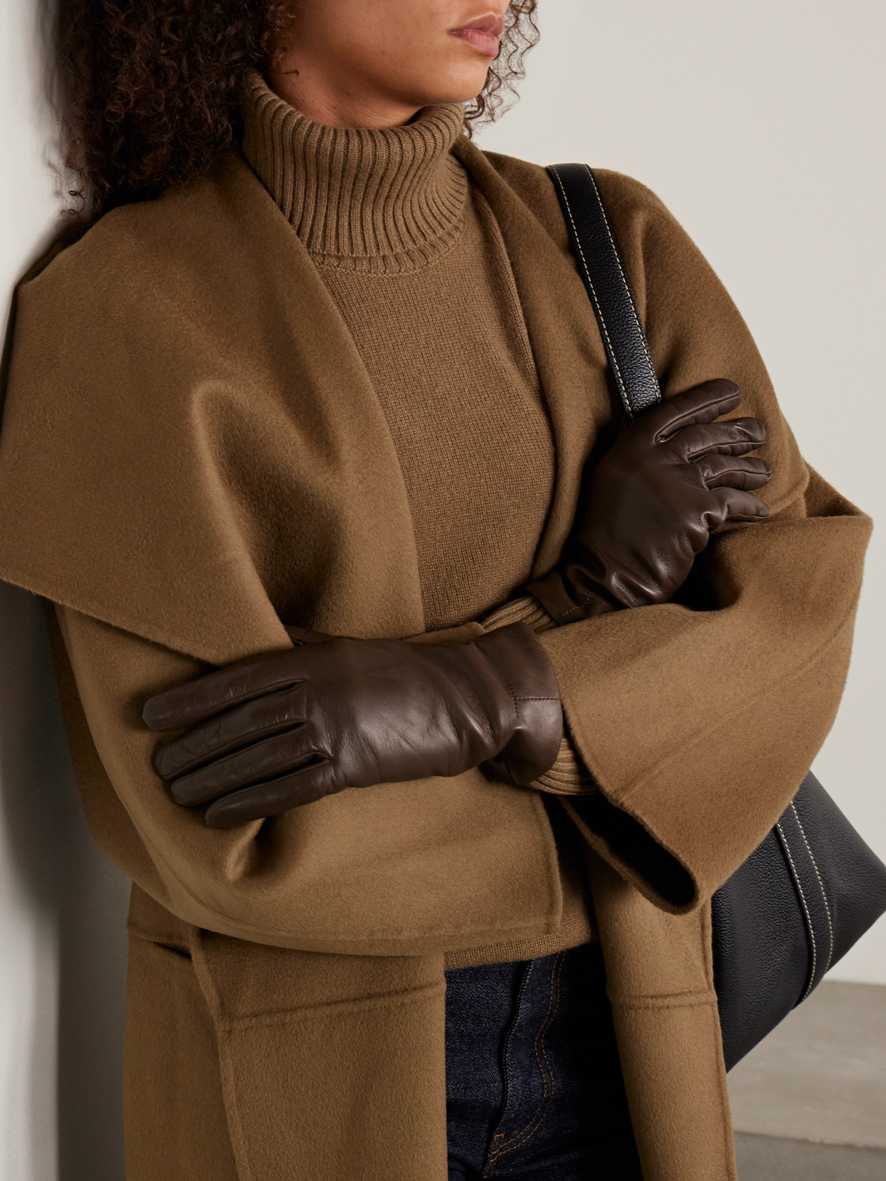 Totême Leather Gloves In Brown