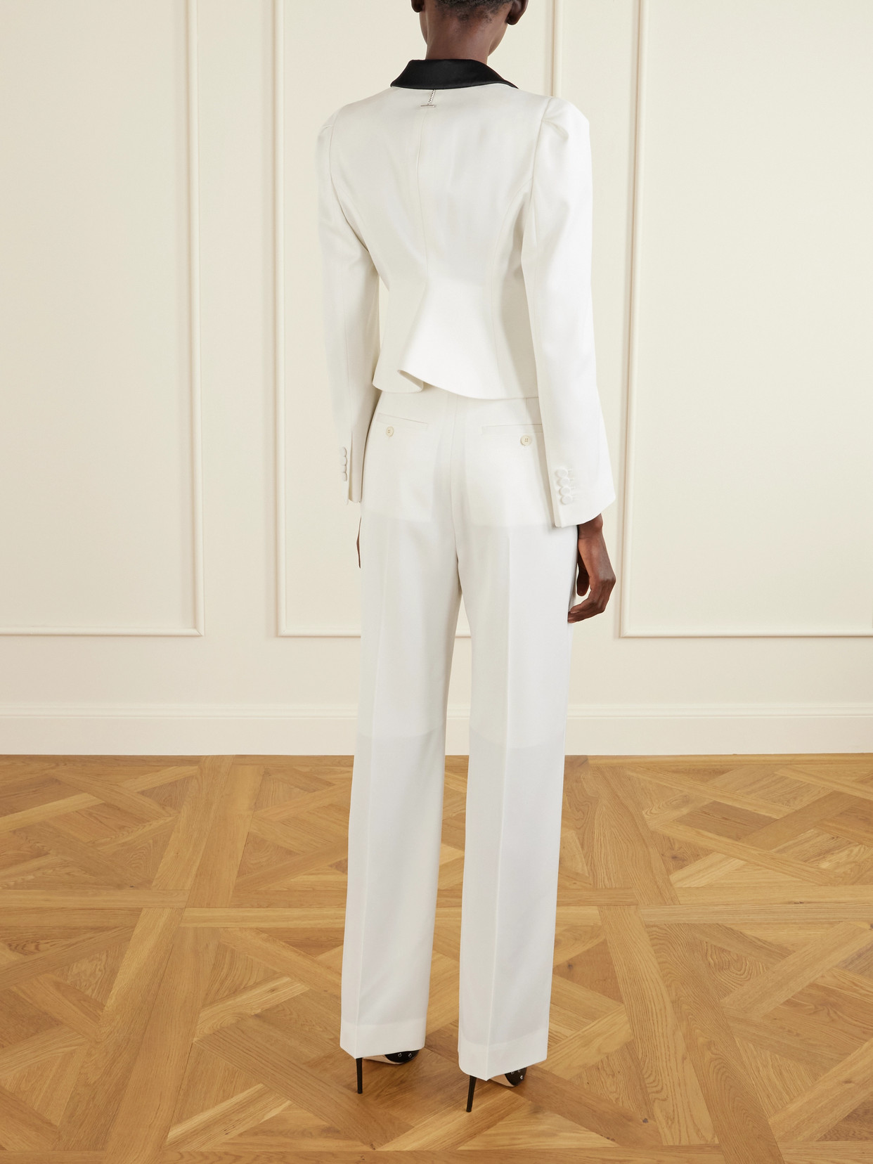 Alexander Mcqueen Cropped Velvet-trimmed Grain De Poudre Wool Blazer In White