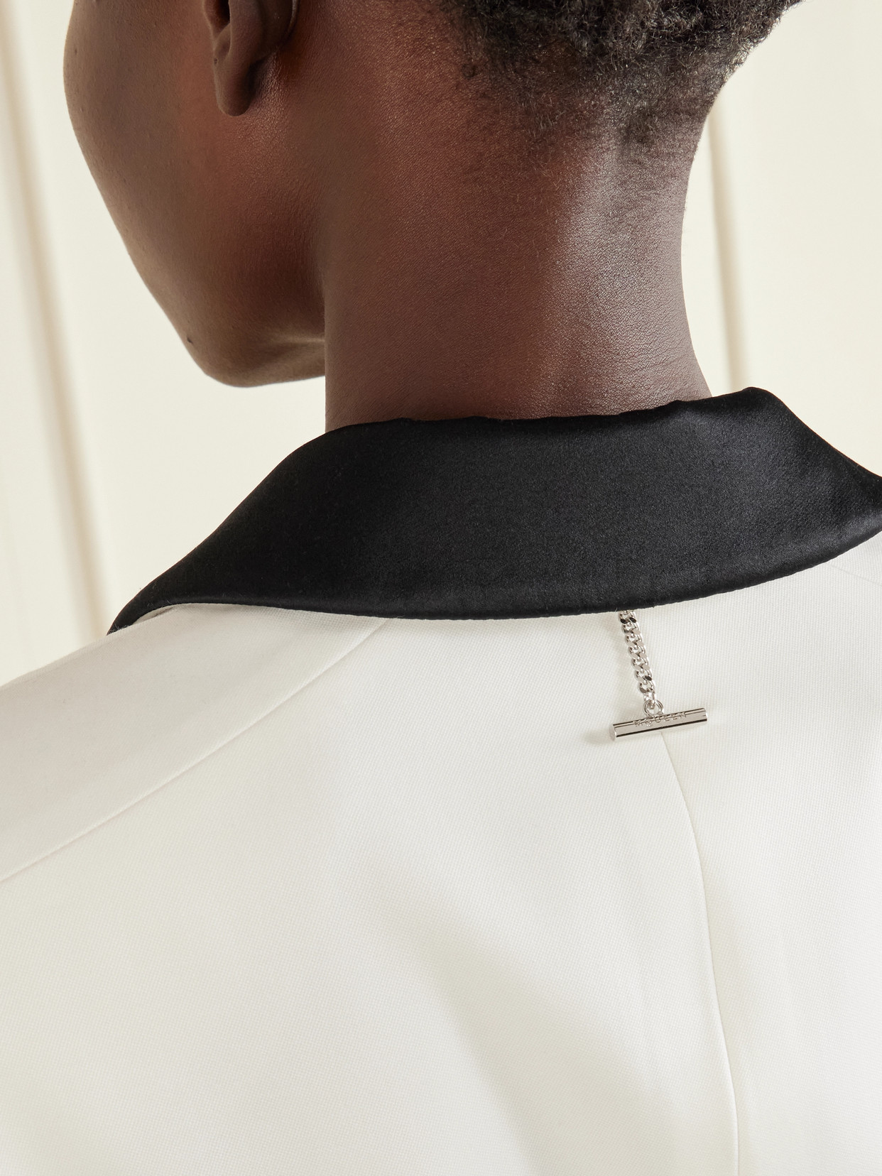 Alexander Mcqueen Cropped Velvet-trimmed Grain De Poudre Wool Blazer In White