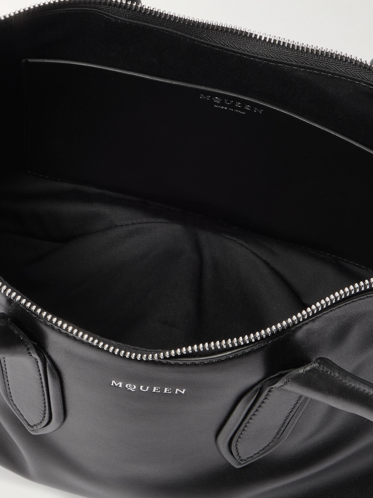 Manta Shoulder Bag