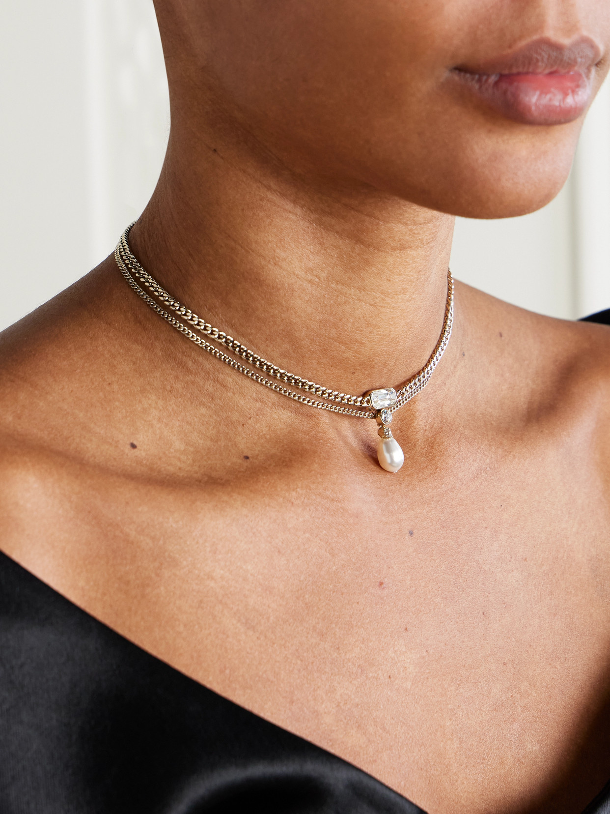 Alexander Mcqueen Skull Gold-tone, Crystal And Faux Pearl Necklace In Gold