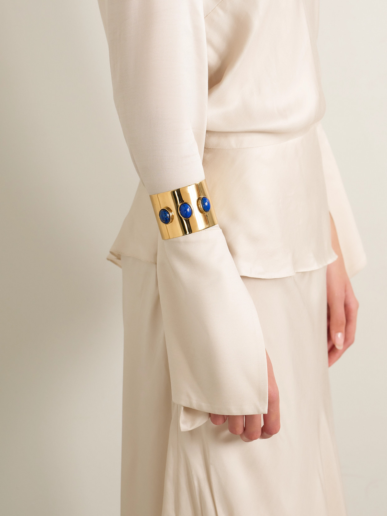 Juju Vera Athena Gold Lapis Lazuli Cuff In Gold