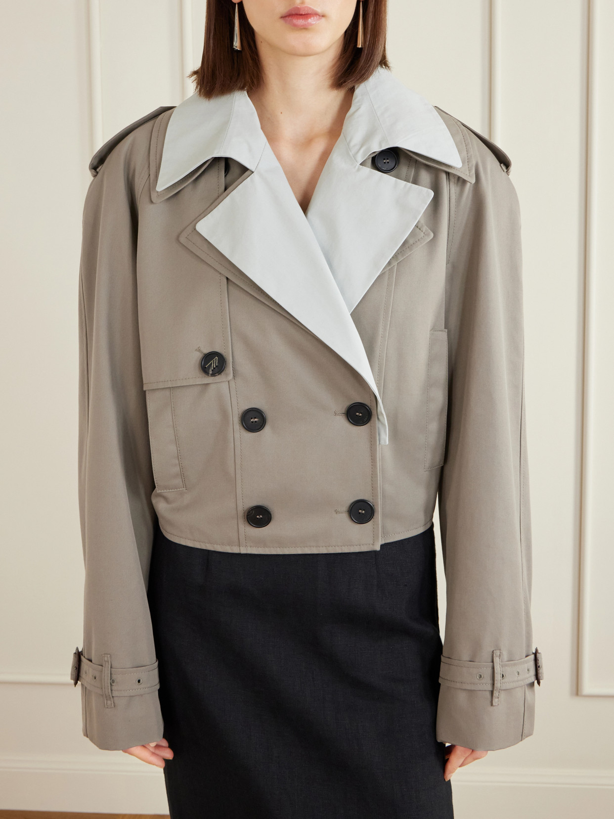 Attico Short Trench Jacket In Brown