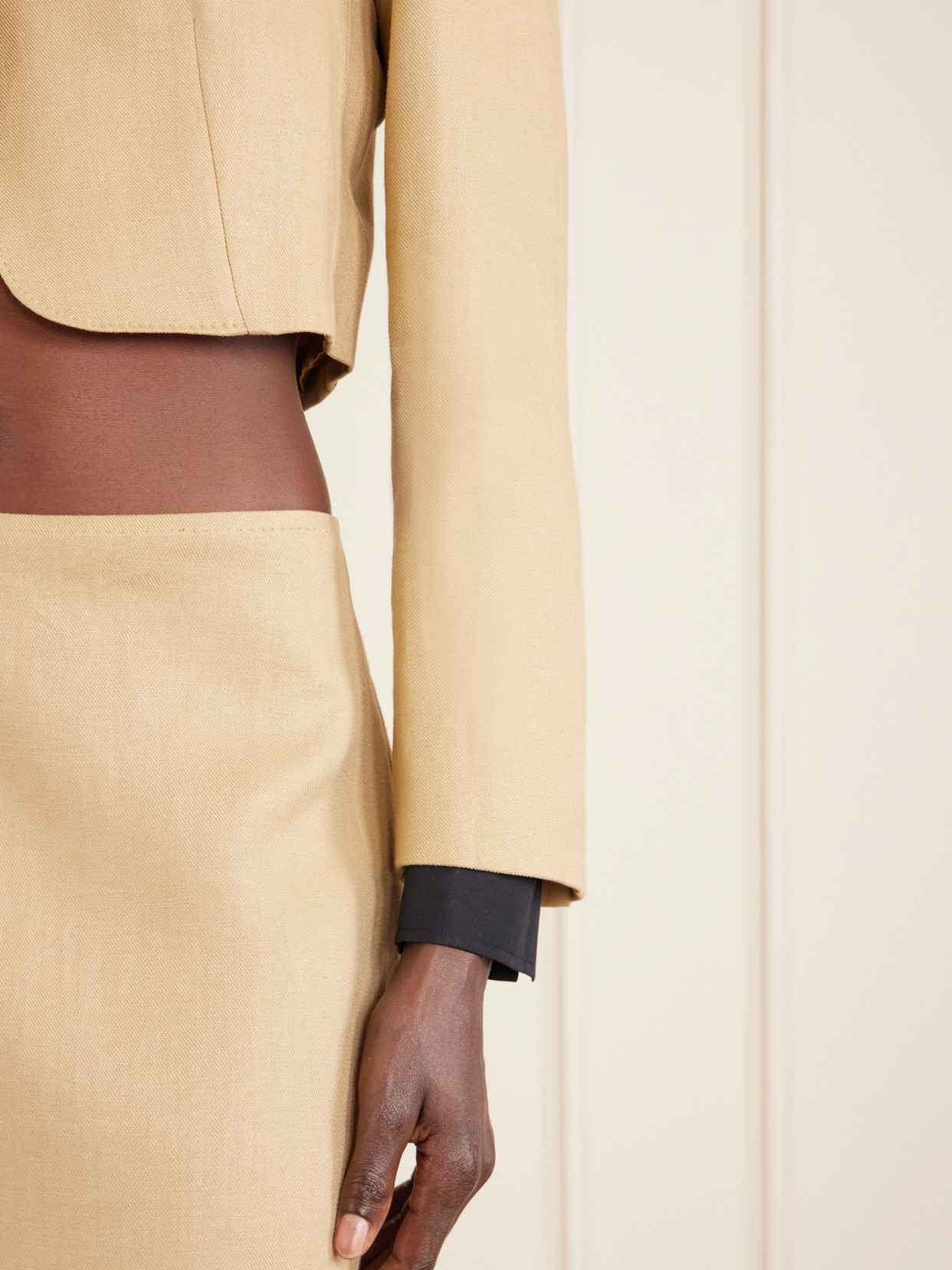 Max Mara Buono Diagonal Cropped Jacket In Camel Linen In Blue