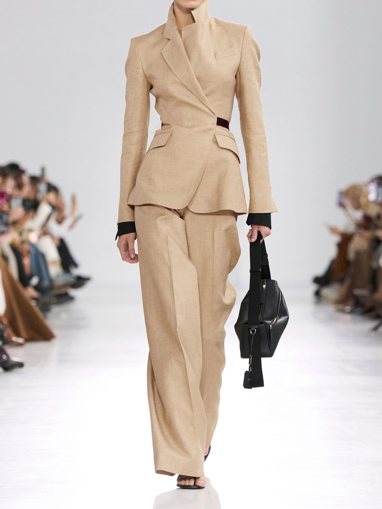 Max Mara Fionda Double Breasted Linen Blazer In Neutral