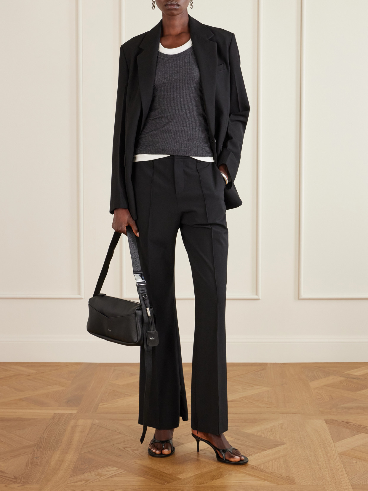 Max Mara Skippers Textured-leather Shoulder Bag In Black