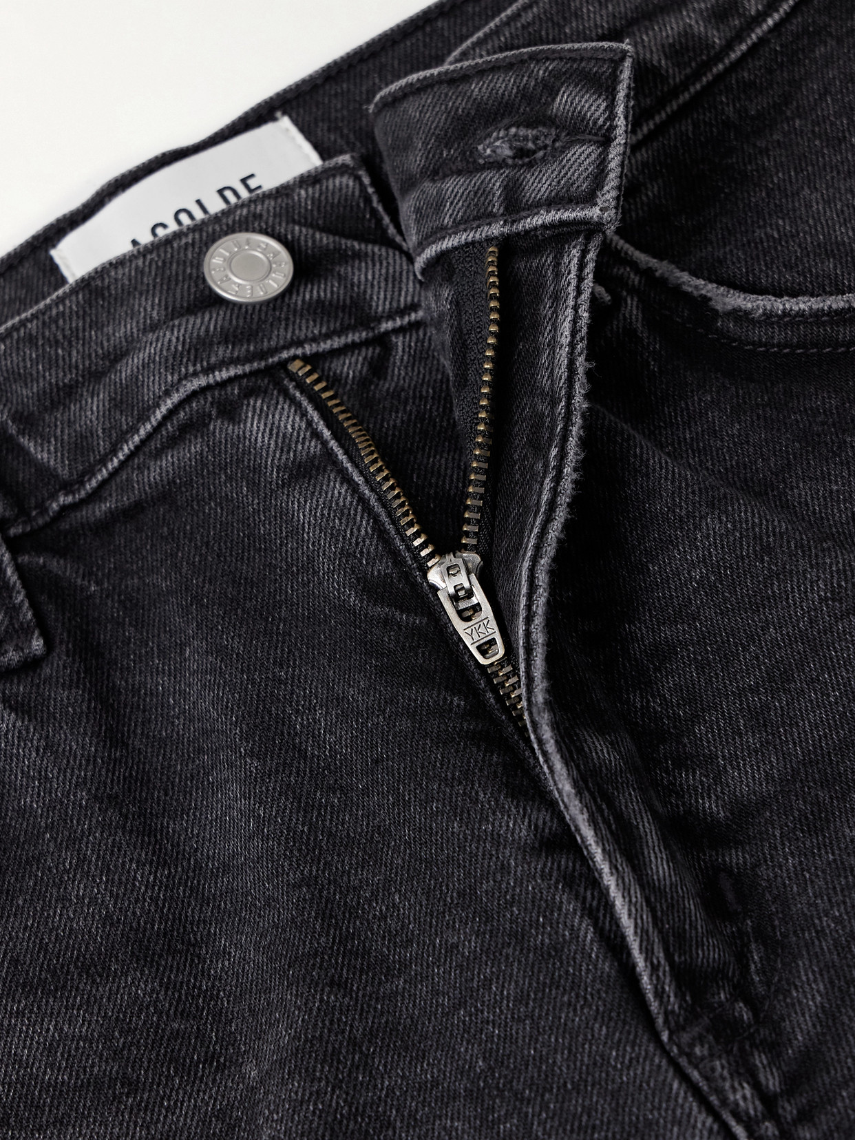 Valen Mid-Rise Straight-Leg Jeans