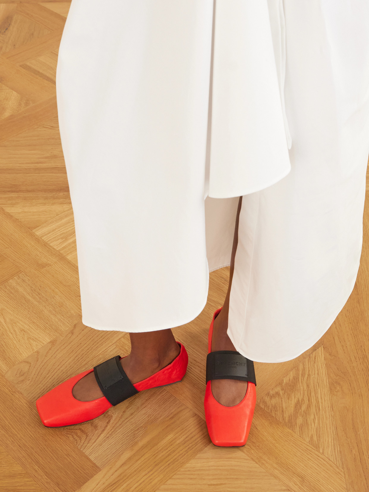 Givenchy Sliced Square Ballerinas In Textured-effect Leather In Red