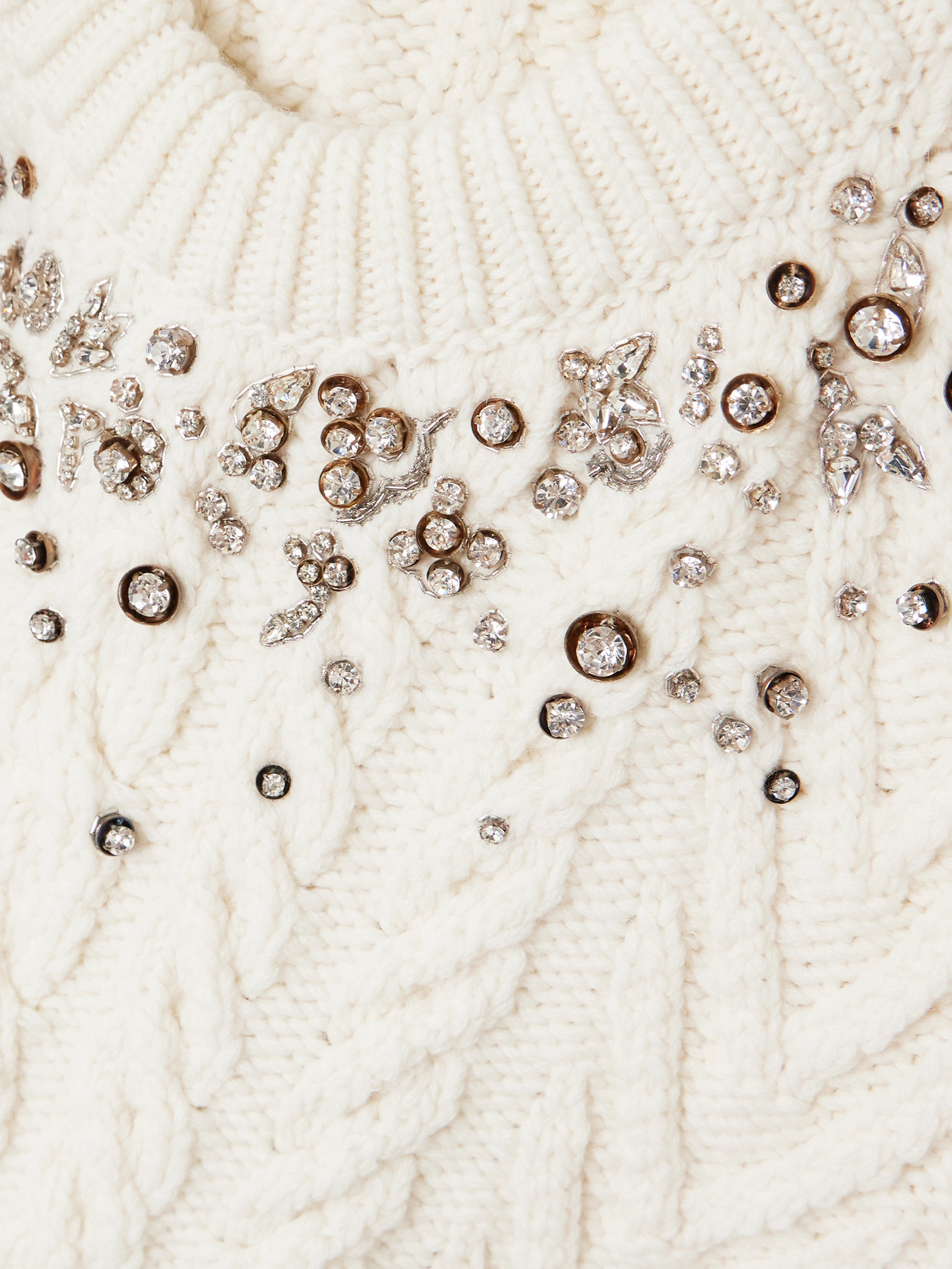 Alexander Mcqueen Crystal-embellished Cable-knit Wool And Cashmere-blend Sweater In White