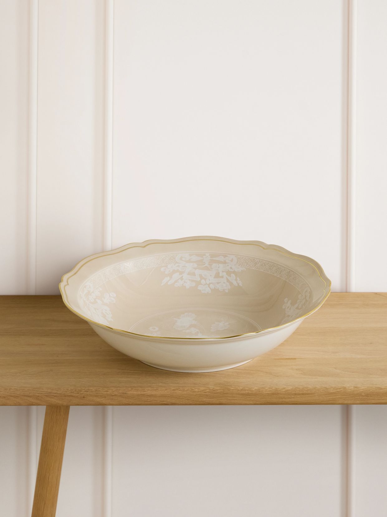 AOriente Italiano porcelain serving dish
