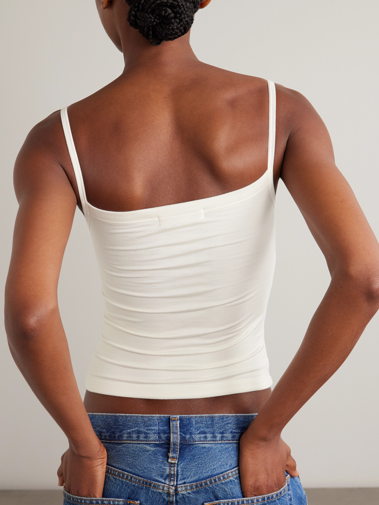 Éterne Thin Strap Fitted Tank Top In Cream In White