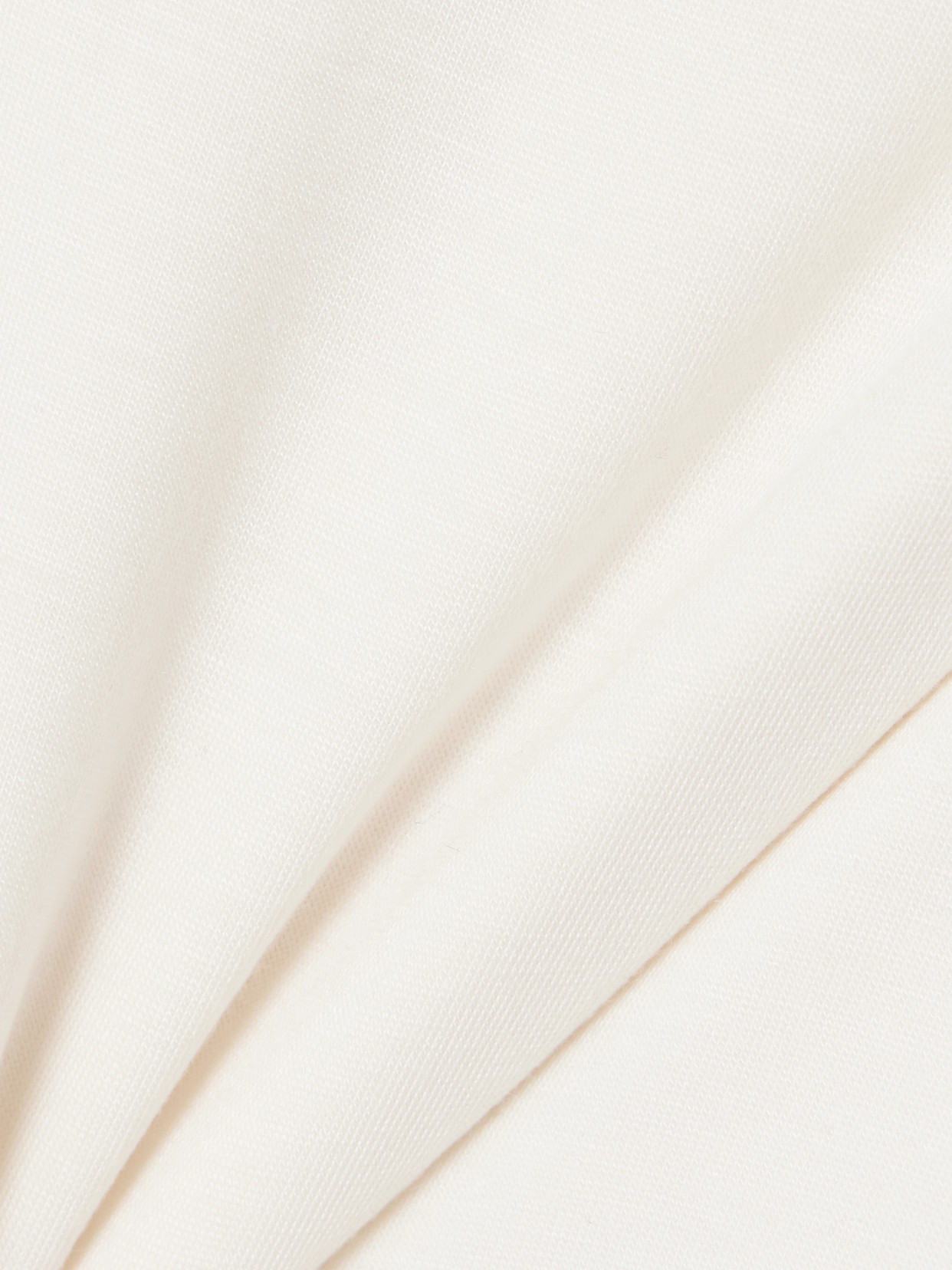 Éterne Thin Strap Fitted Tank Top In Cream In White
