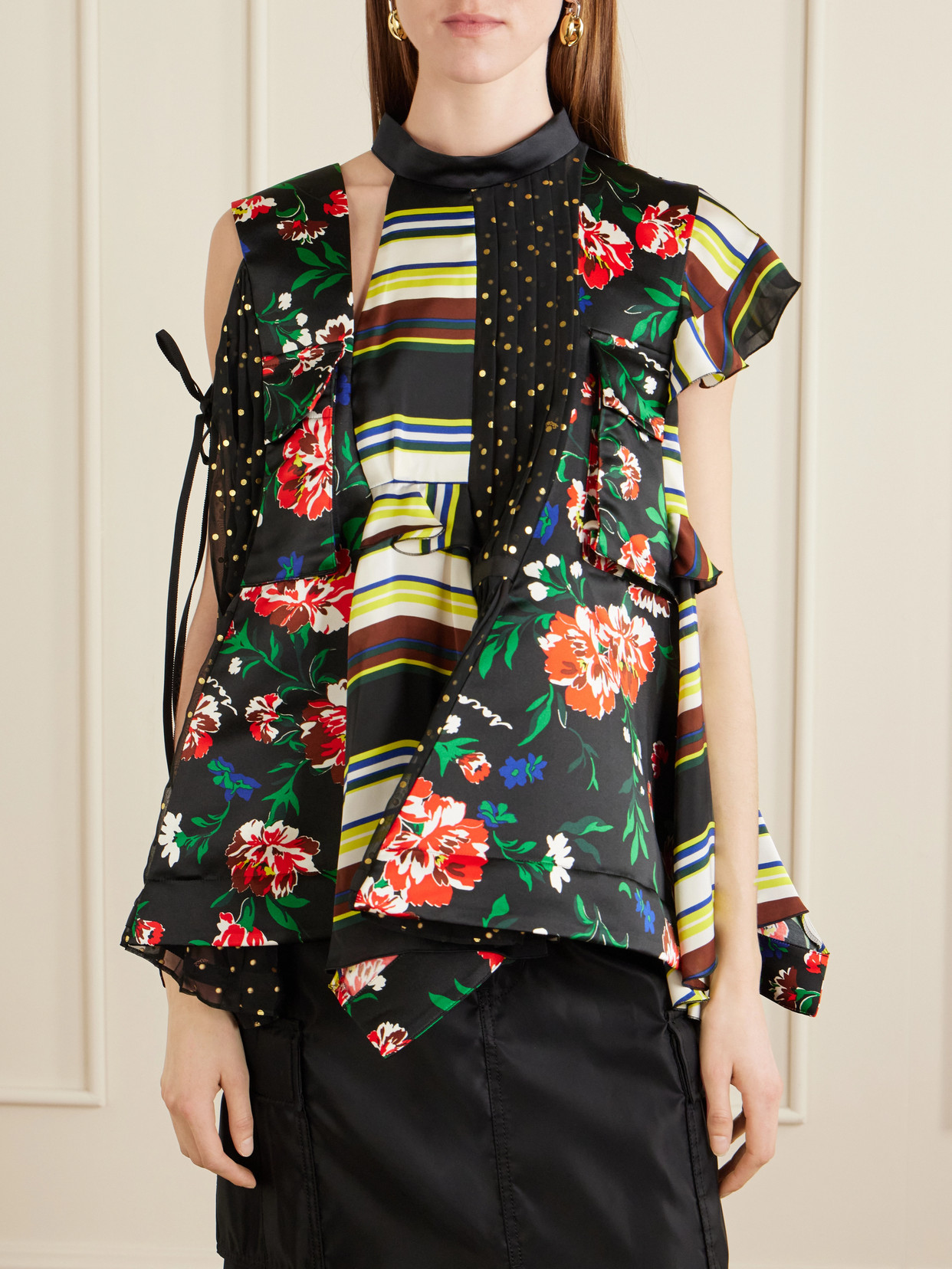 Sacai Pattern Mix Printed Ruffled Blouse In Black