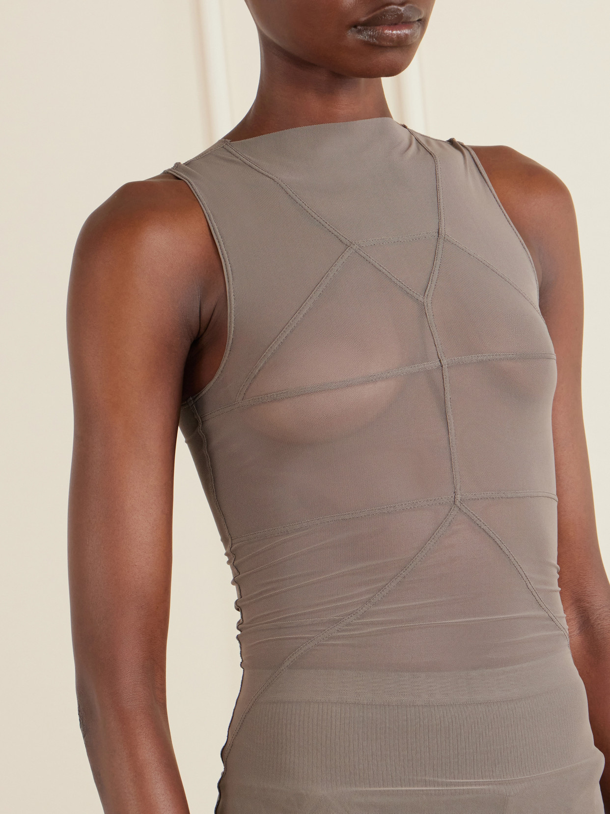 Stretch-Mesh Top