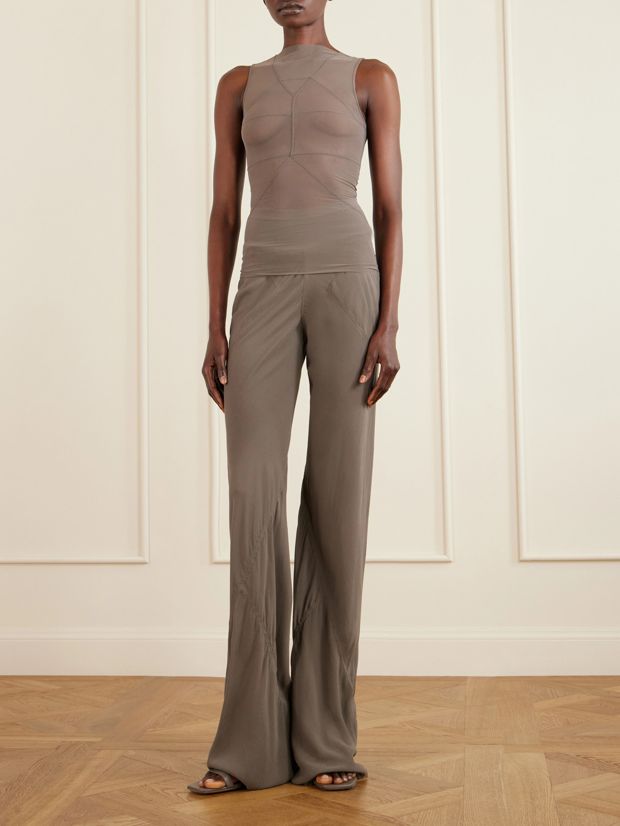 Stretch-Mesh Top