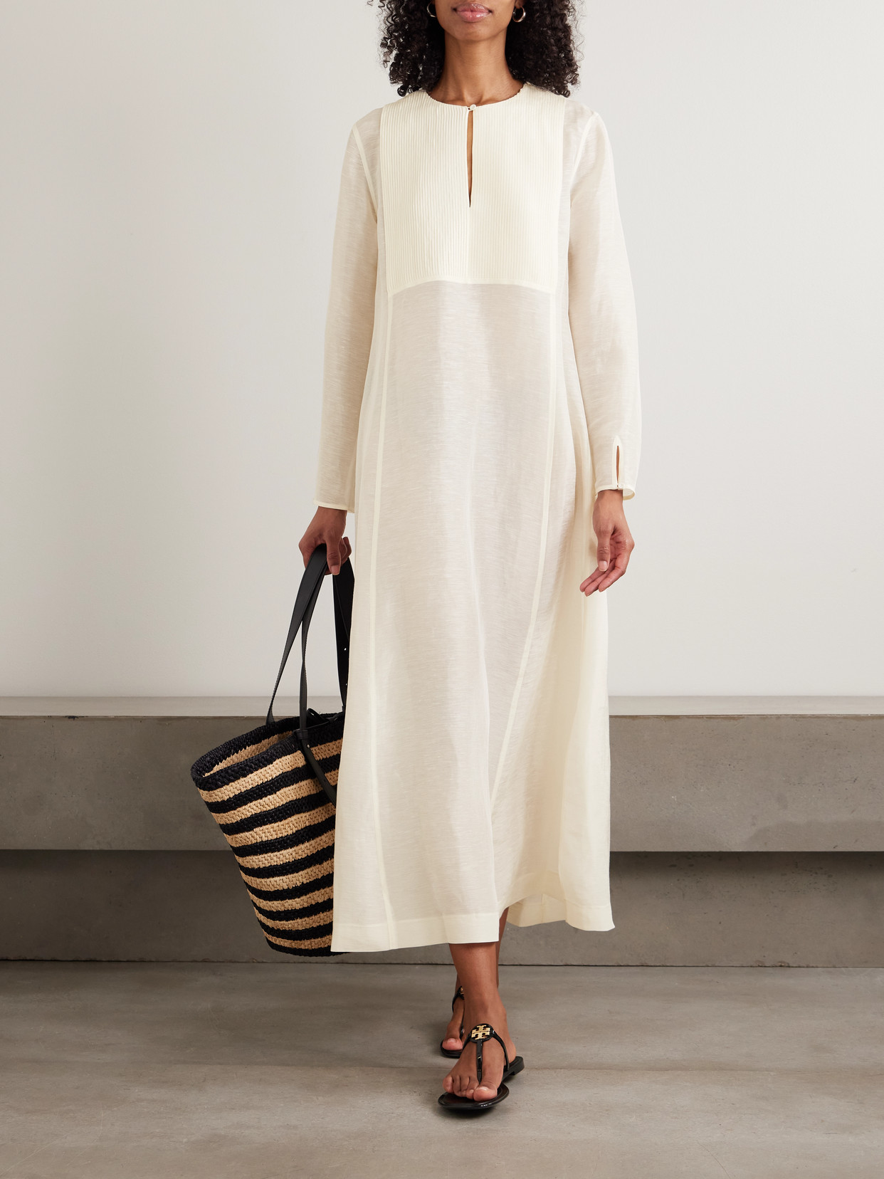 Tory Burch Pleated Linen And Silk-blend Kaftan In White