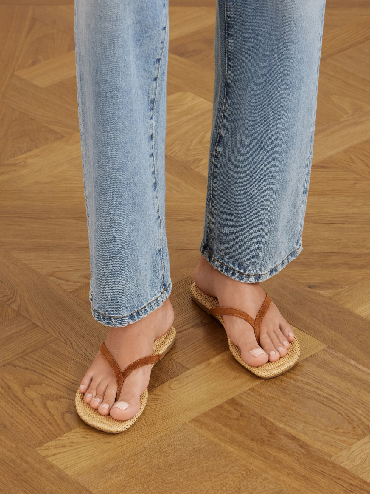 Freja Suede Flip Flops