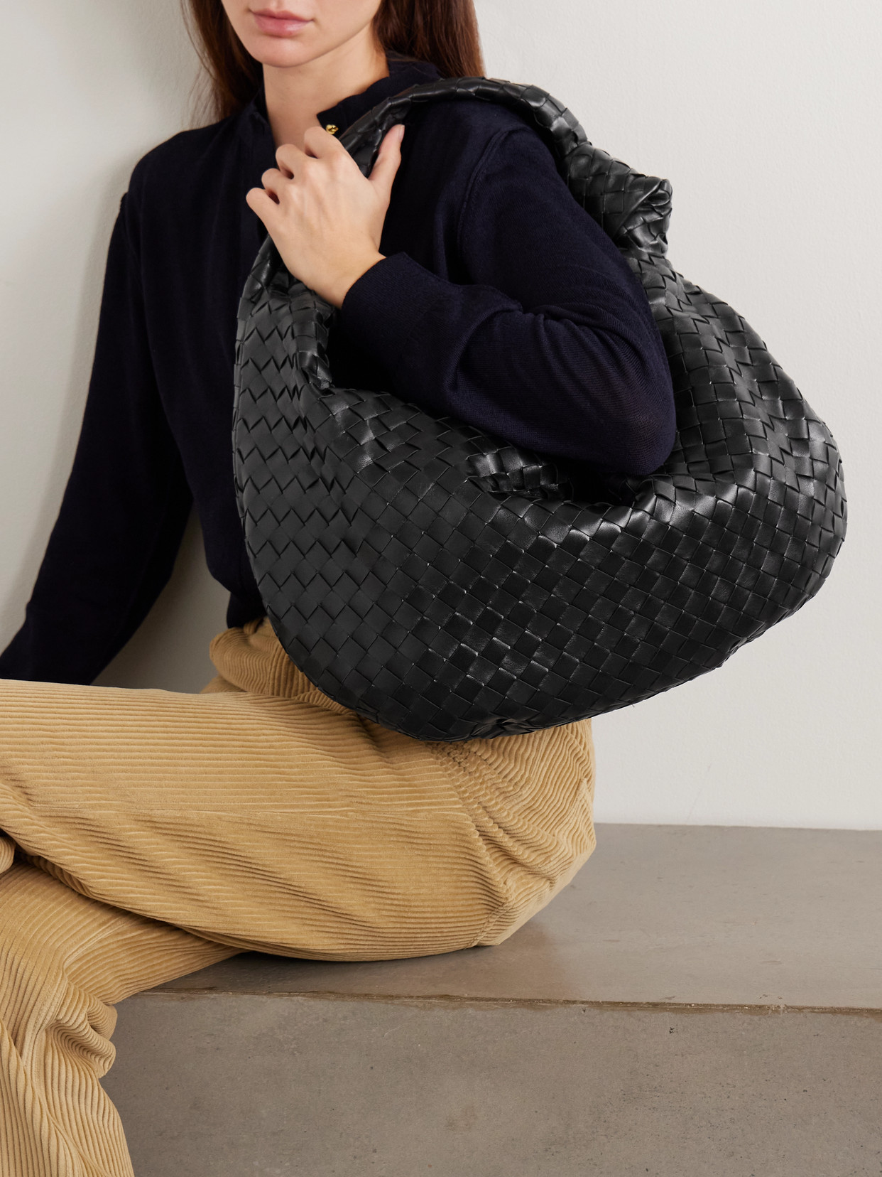 Bottega Veneta Jodie Medium Knotted Intrecciato Leather Tote In Black