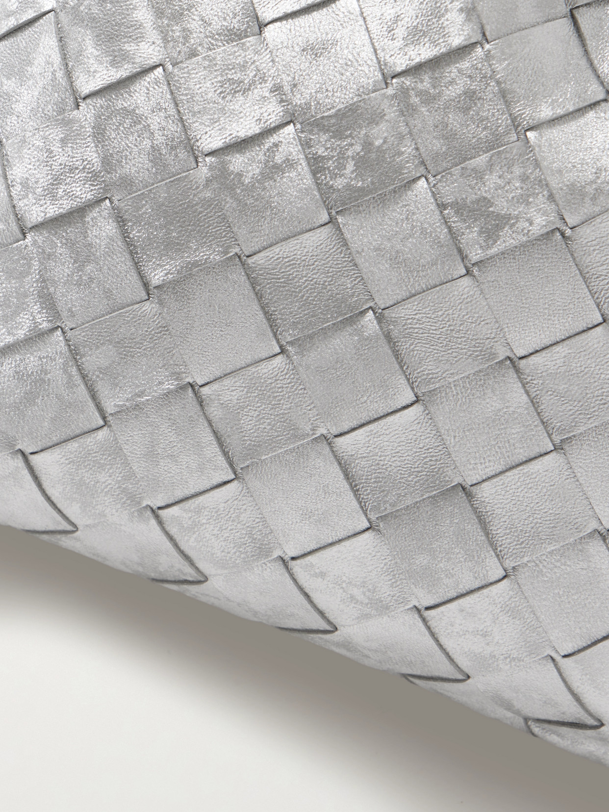Bottega Veneta Intrecciato Metallic Leather Shoulder Bag In Silver