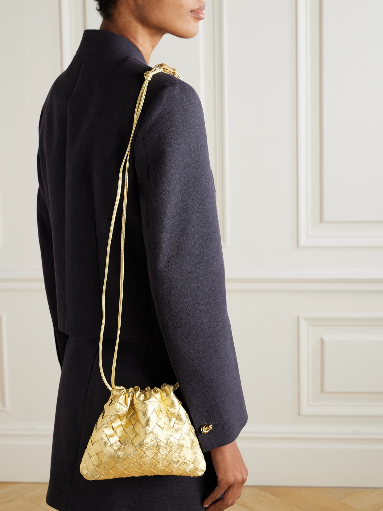 Bottega Veneta Intrecciato Leather Shoulder Bag In Gold