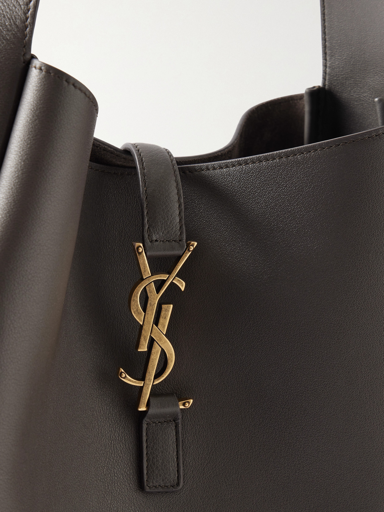 Saint Laurent Le 5 À 7 Large Leather Shoulder Bag In Brown