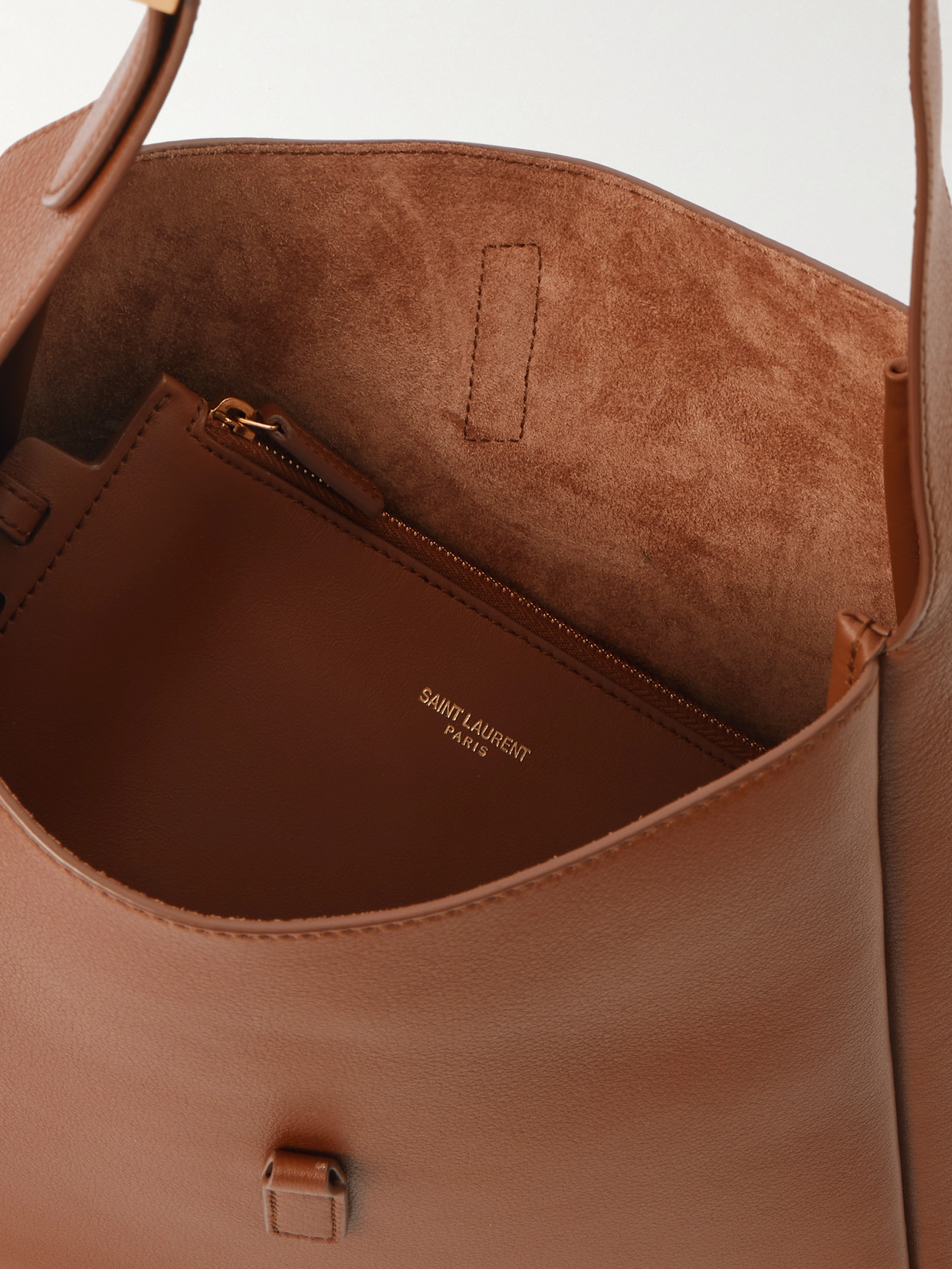 Le 5 À 7 Shoulder Bag