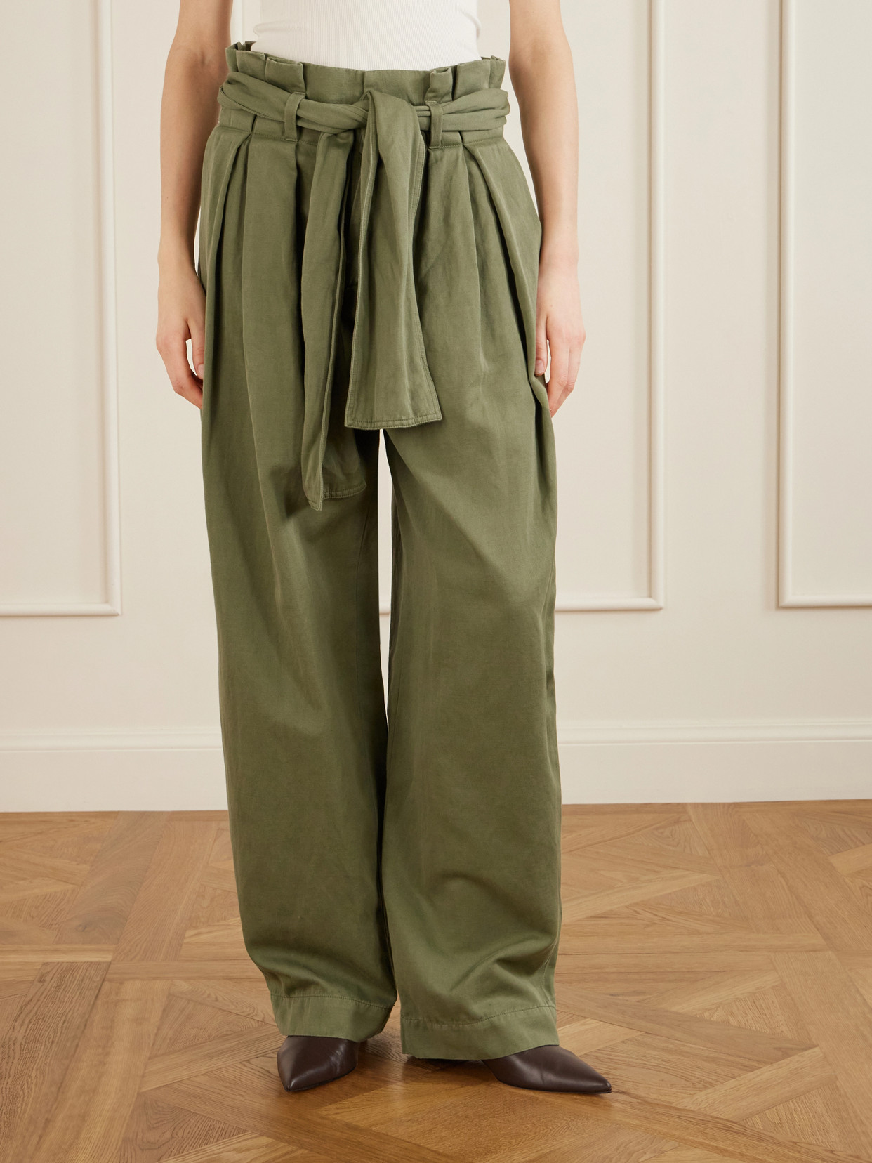 Balmain Belted Pleated Cotton And Linen-blend Twill Tapered Pants In Green