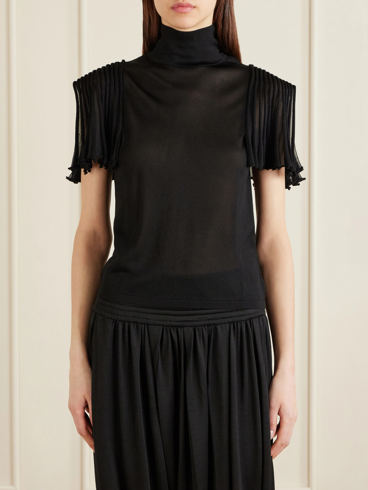 Alaïa Leaf-godet Top In Black