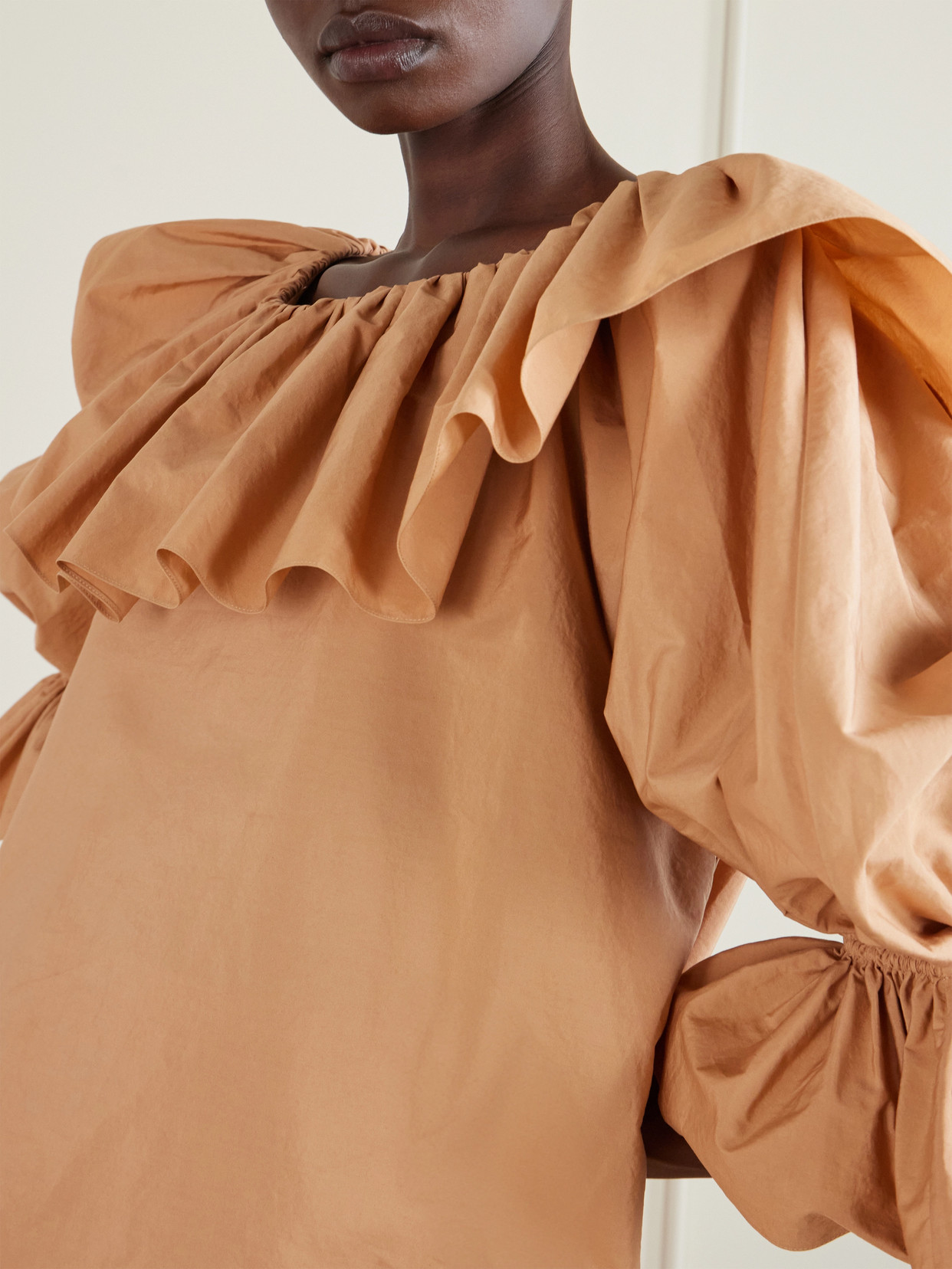 Chloé Ruffled Cotton Blouse With Drawstring Cuffs For Women In Brown