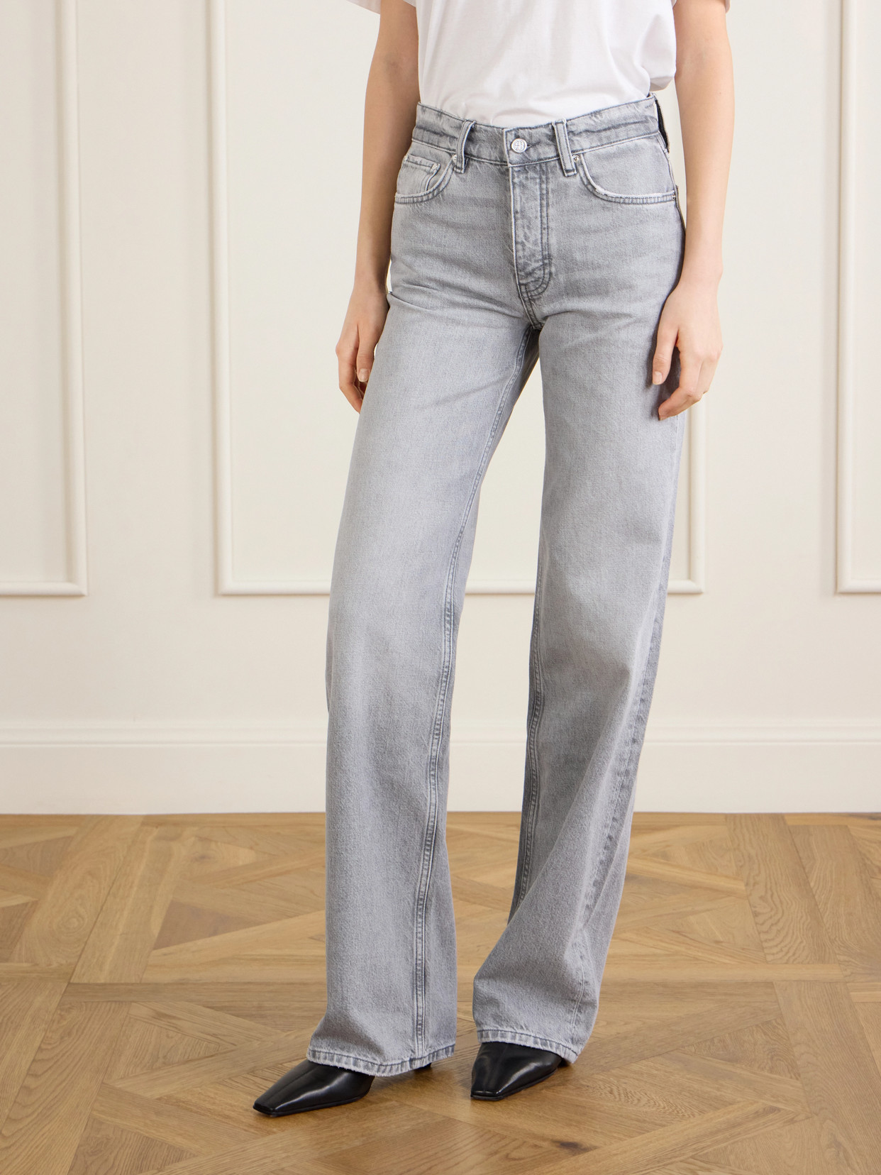 Hugh Mid-Rise Wide- Leg