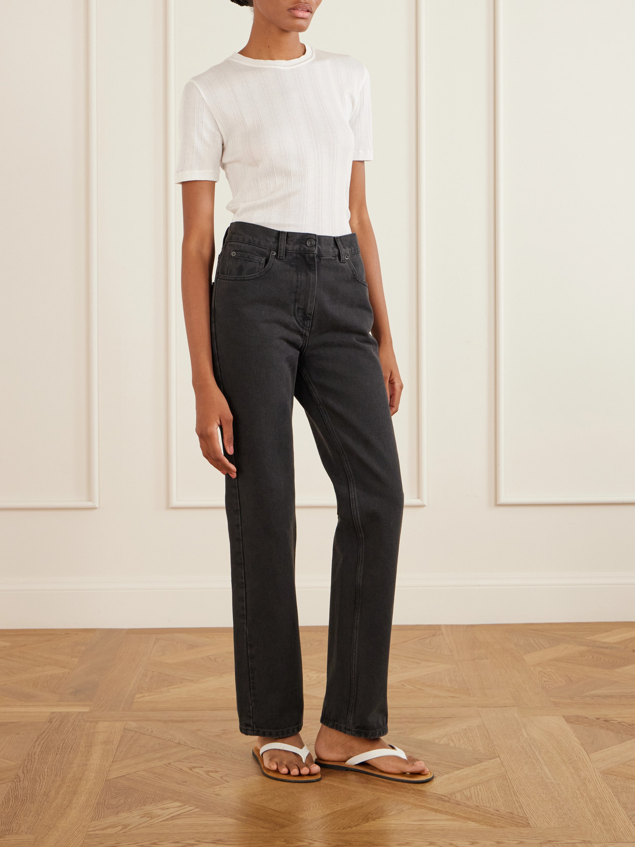 Fargo Mid-Rise Straight-Leg Jeans