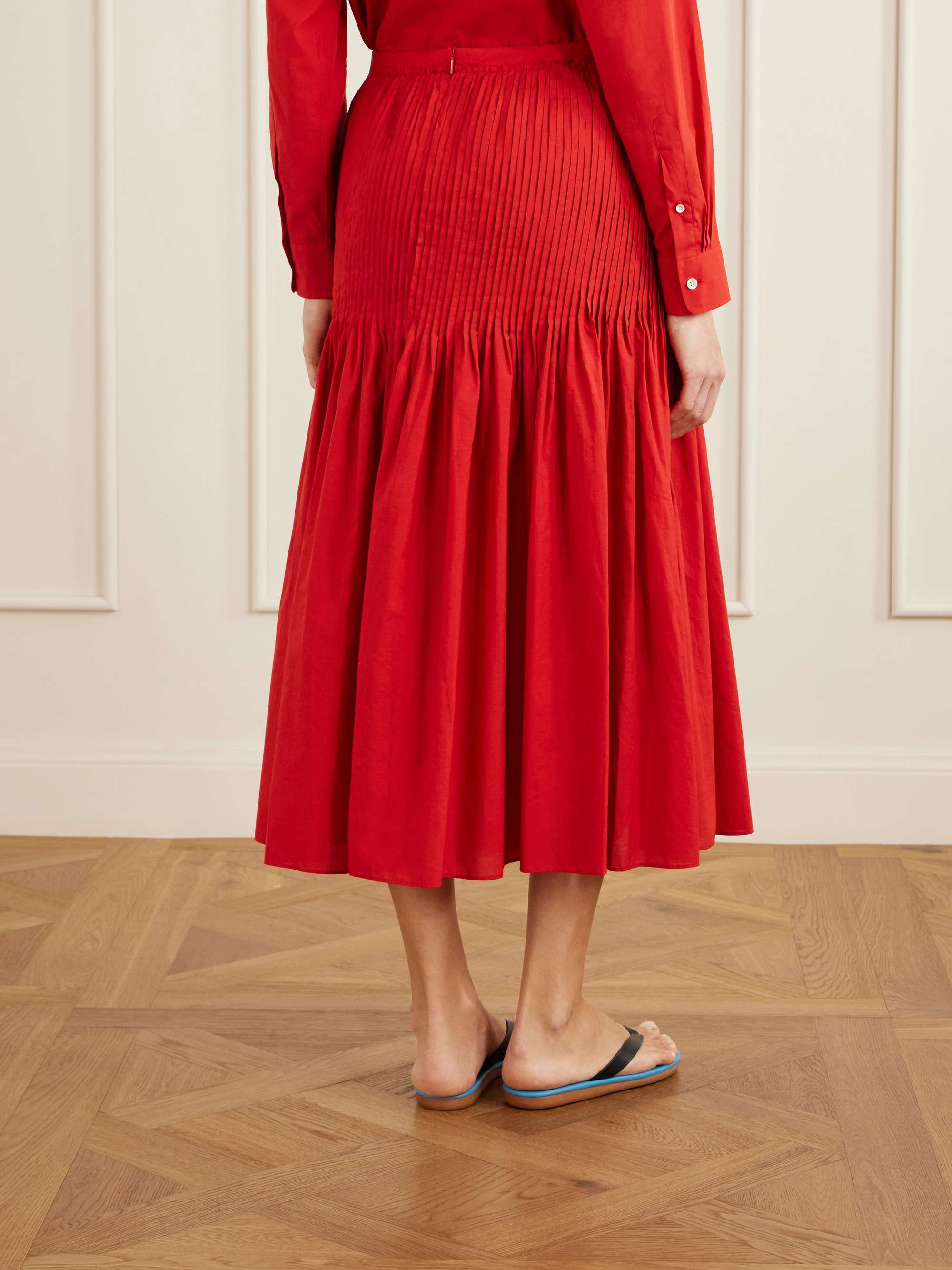 AURALEE Pleated cotton-poplin midi skirt | NET-A-PORTER