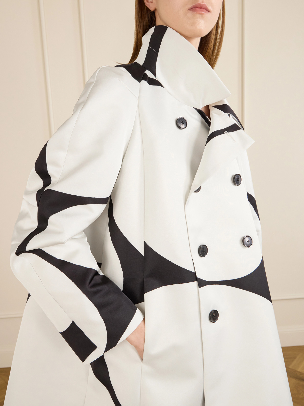 Ripa Giant Egg Coat