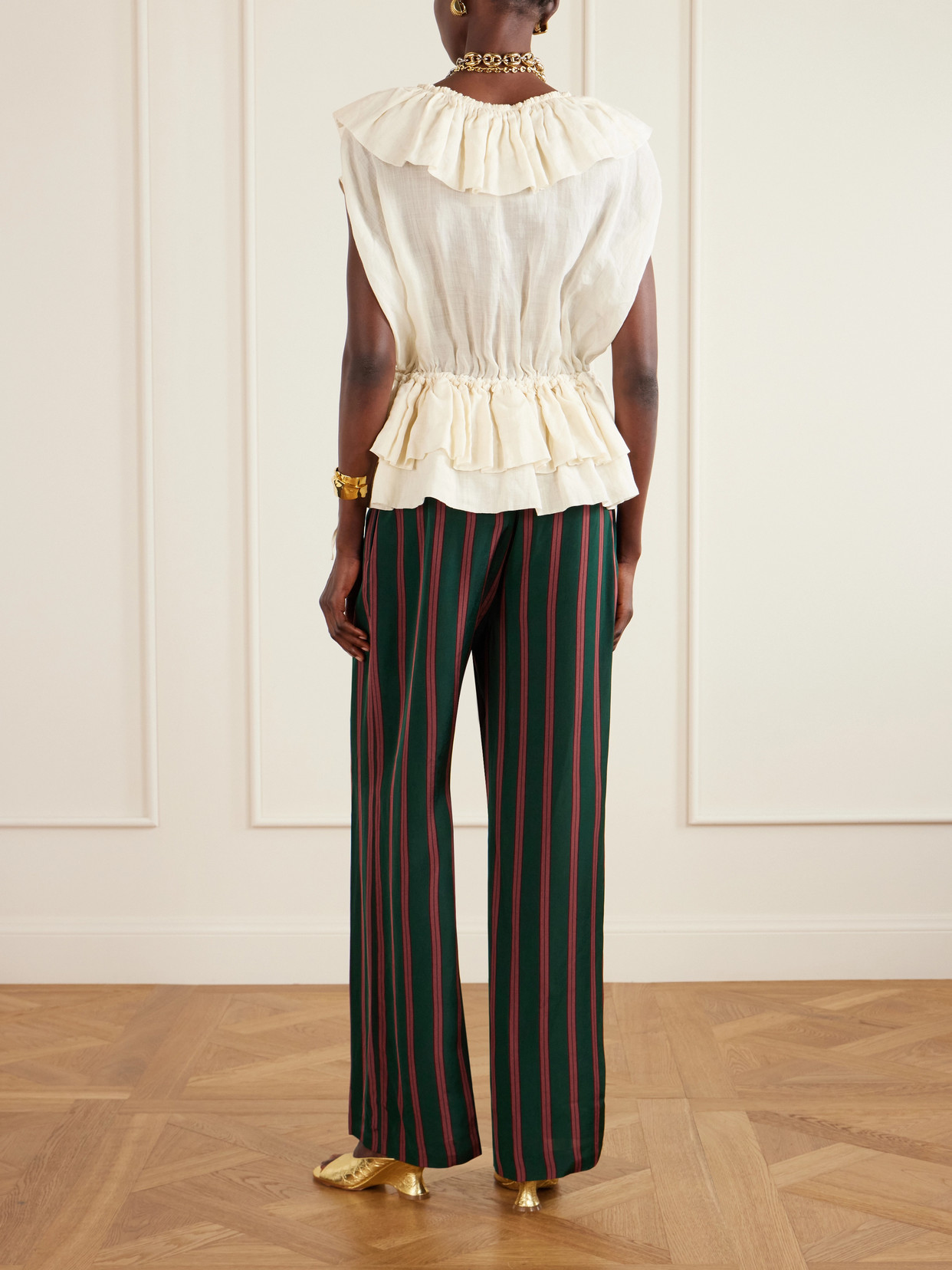 Dries Van Noten Sleeveless Top Elastic Waist Ruffled Neckline In White