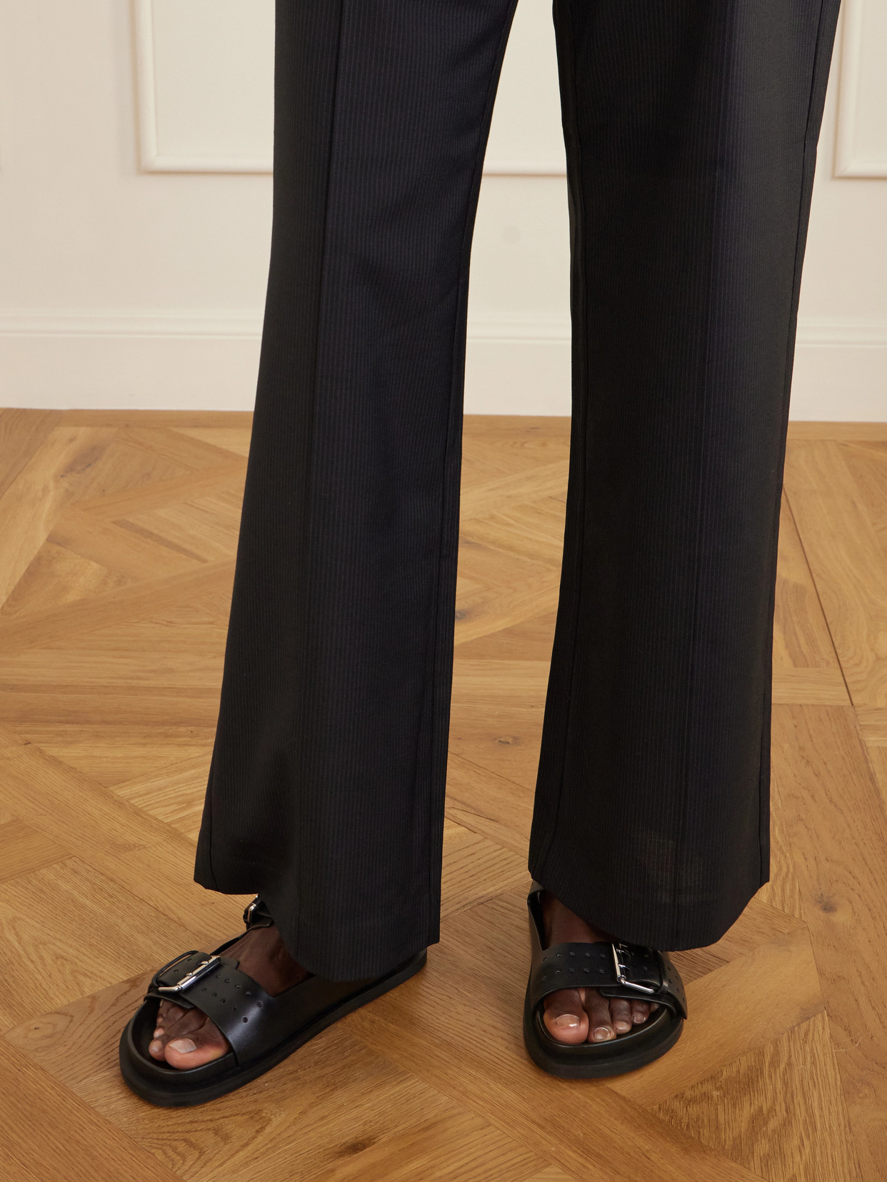 A.emery A. Emery Leon Sandals Vintage Forest In Black