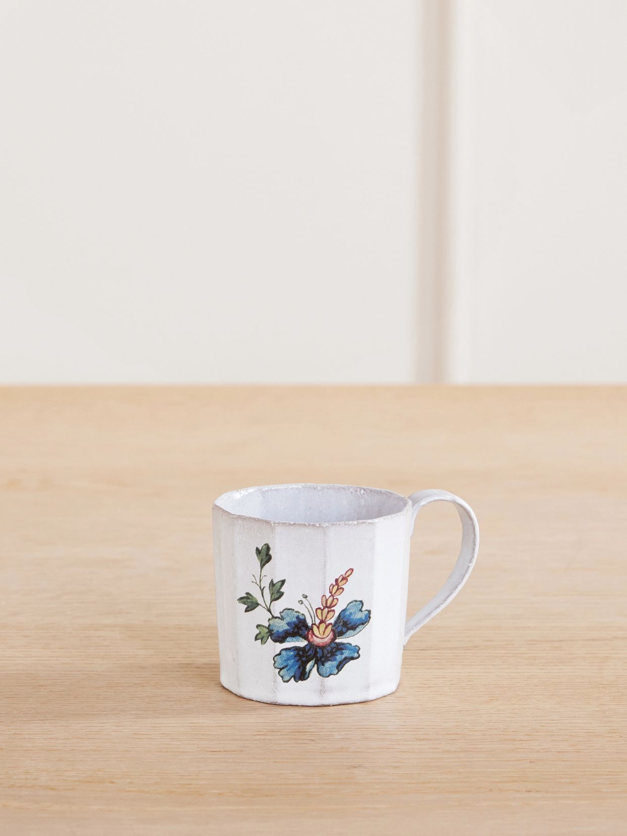 Mallow Rose ceramic cup