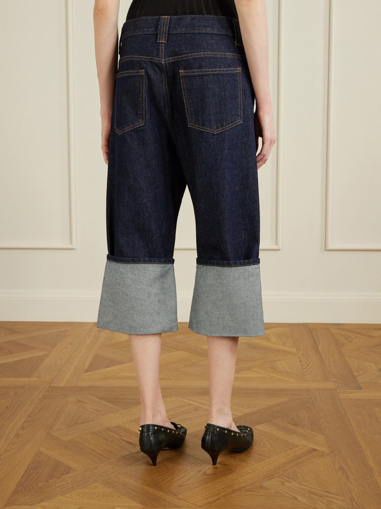 Khaite Boyle Cuffed Straight-leg Capri Jeans In Blue