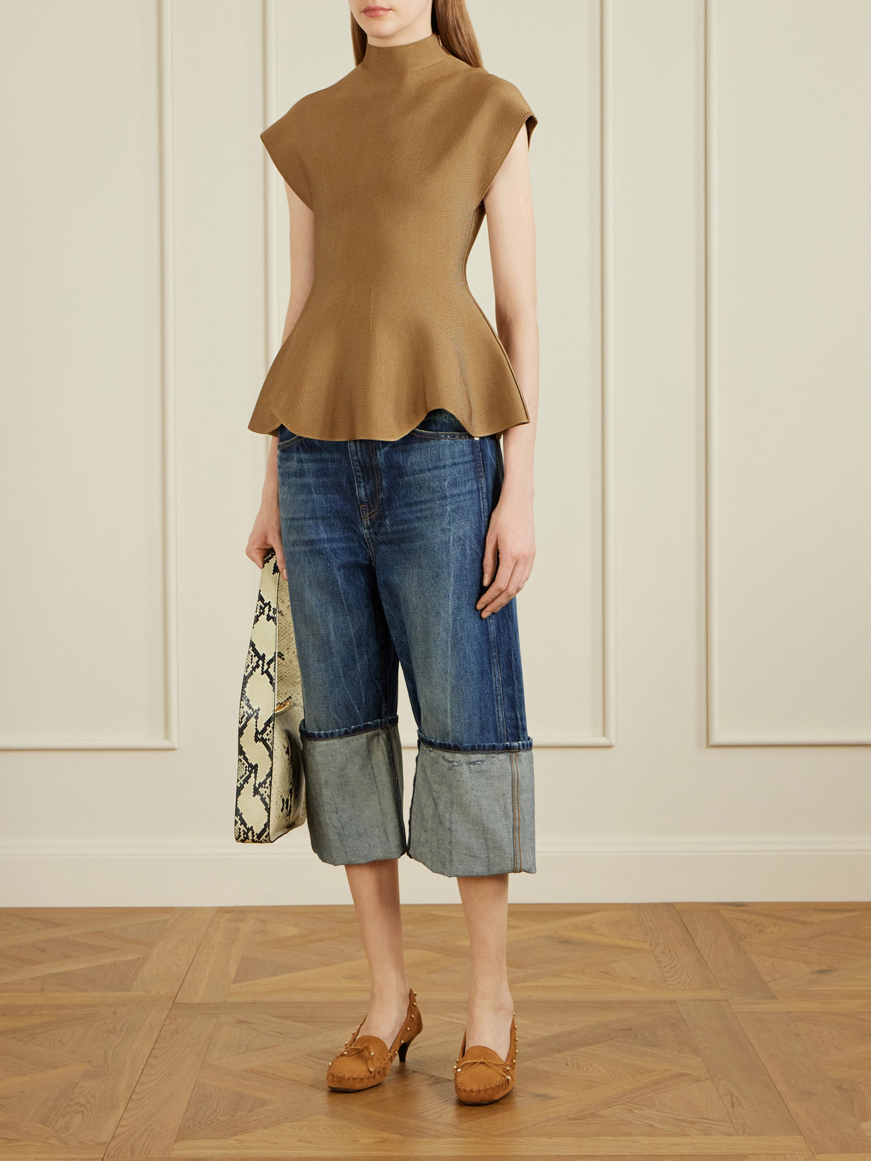 Boyle Cropped Low-Rise Straight-Leg Jeans