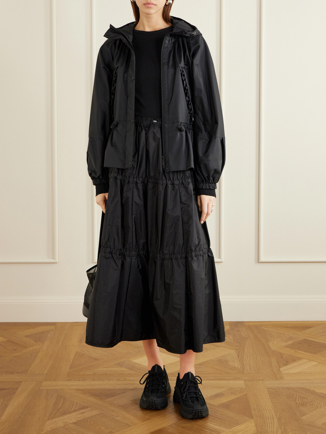 Moncler Imaginaire Short Nylon Canvas Parka In Blue